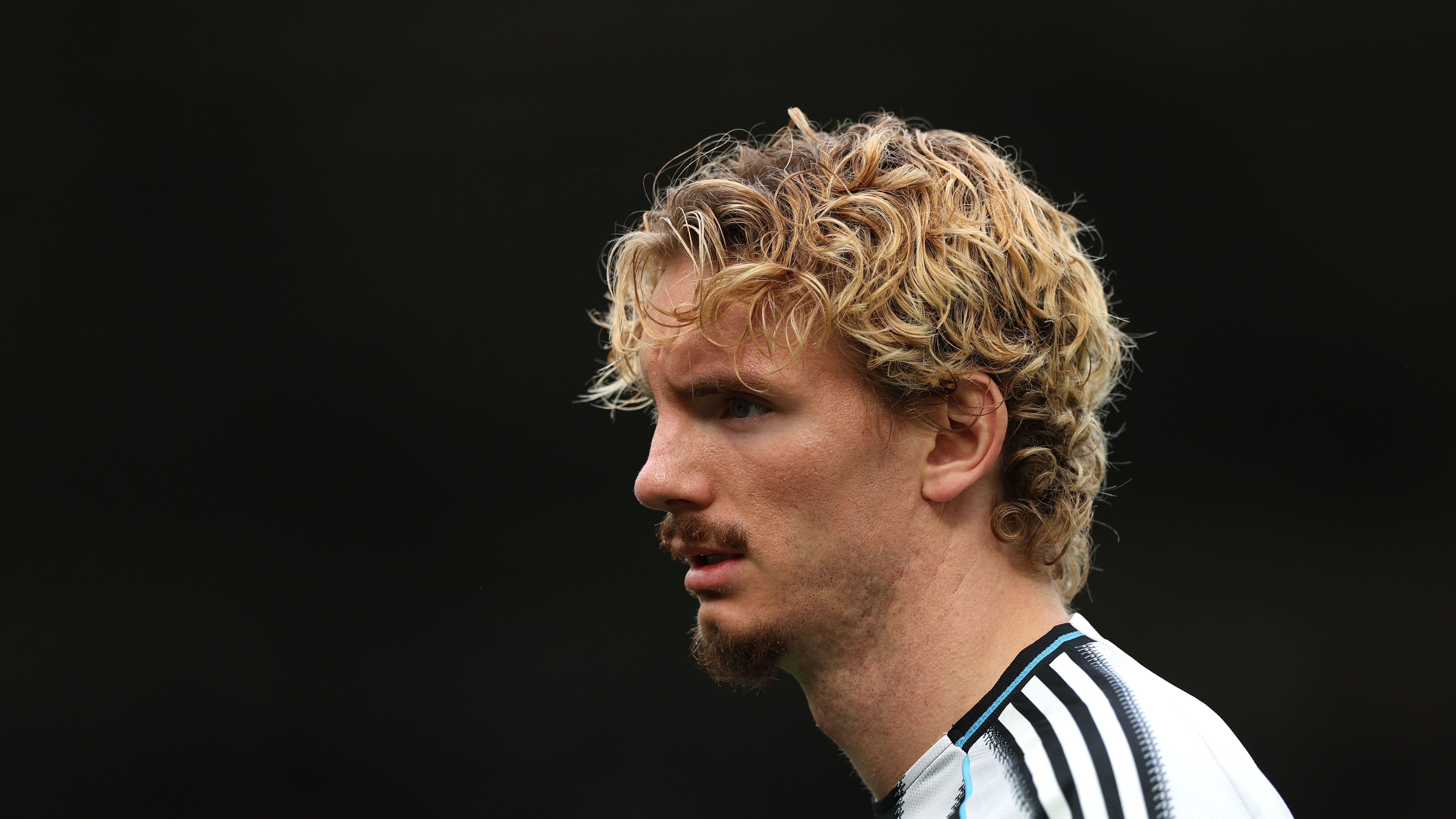 Newcastle United v Wolverhampton Wanderers - Premier League