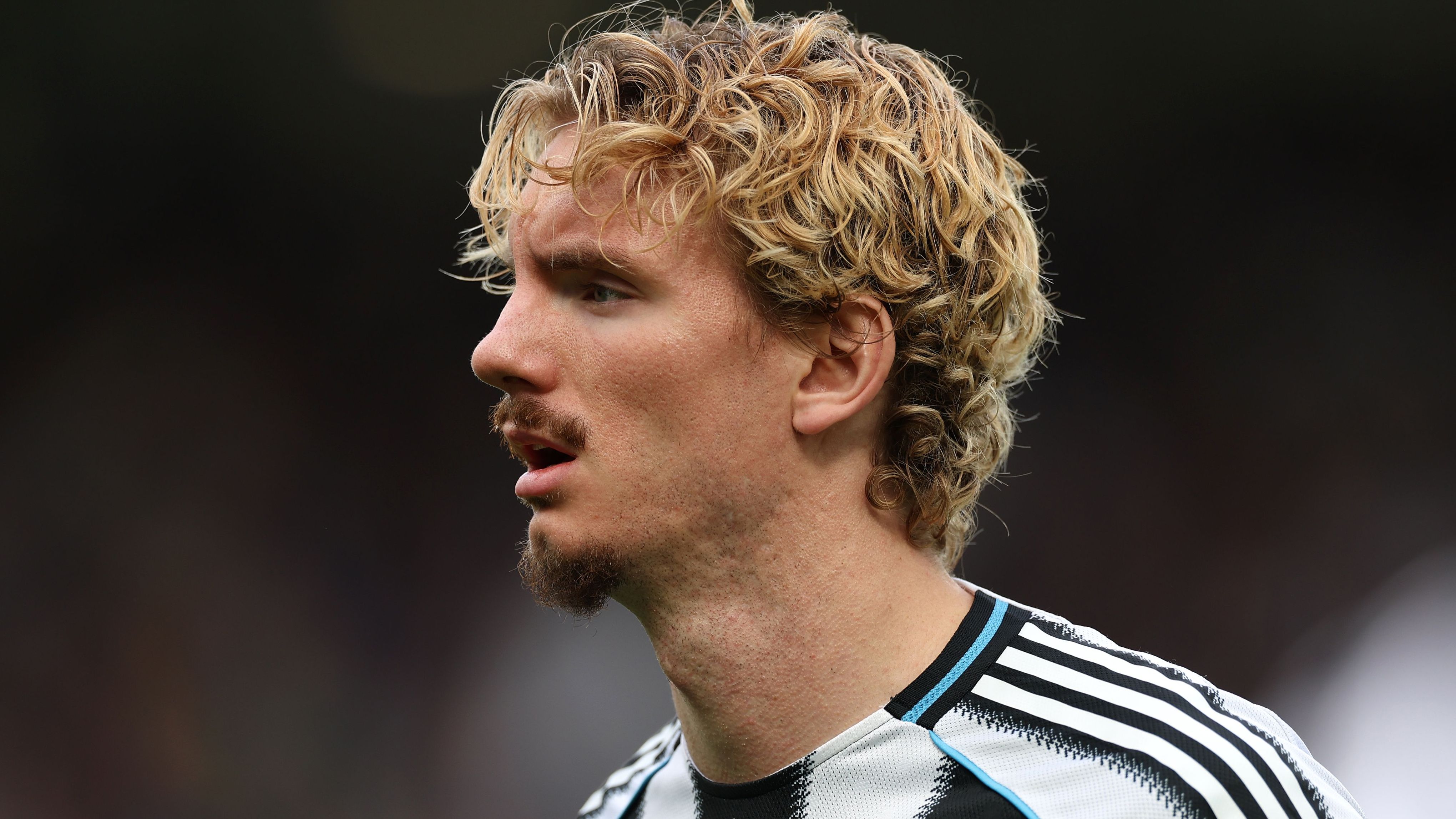 Newcastle United v Wolverhampton Wanderers - Premier League