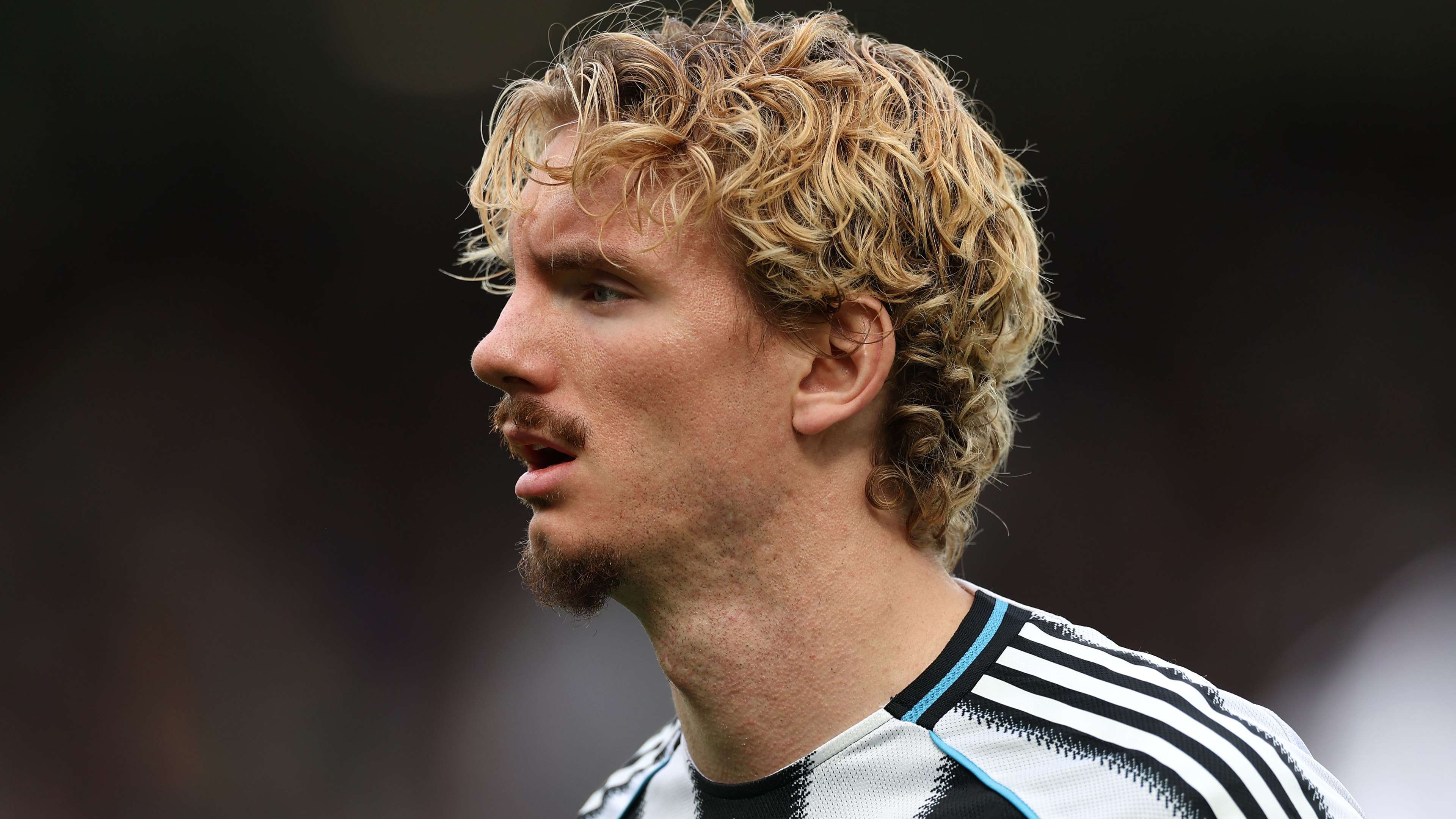 Newcastle United v Wolverhampton Wanderers - Premier League