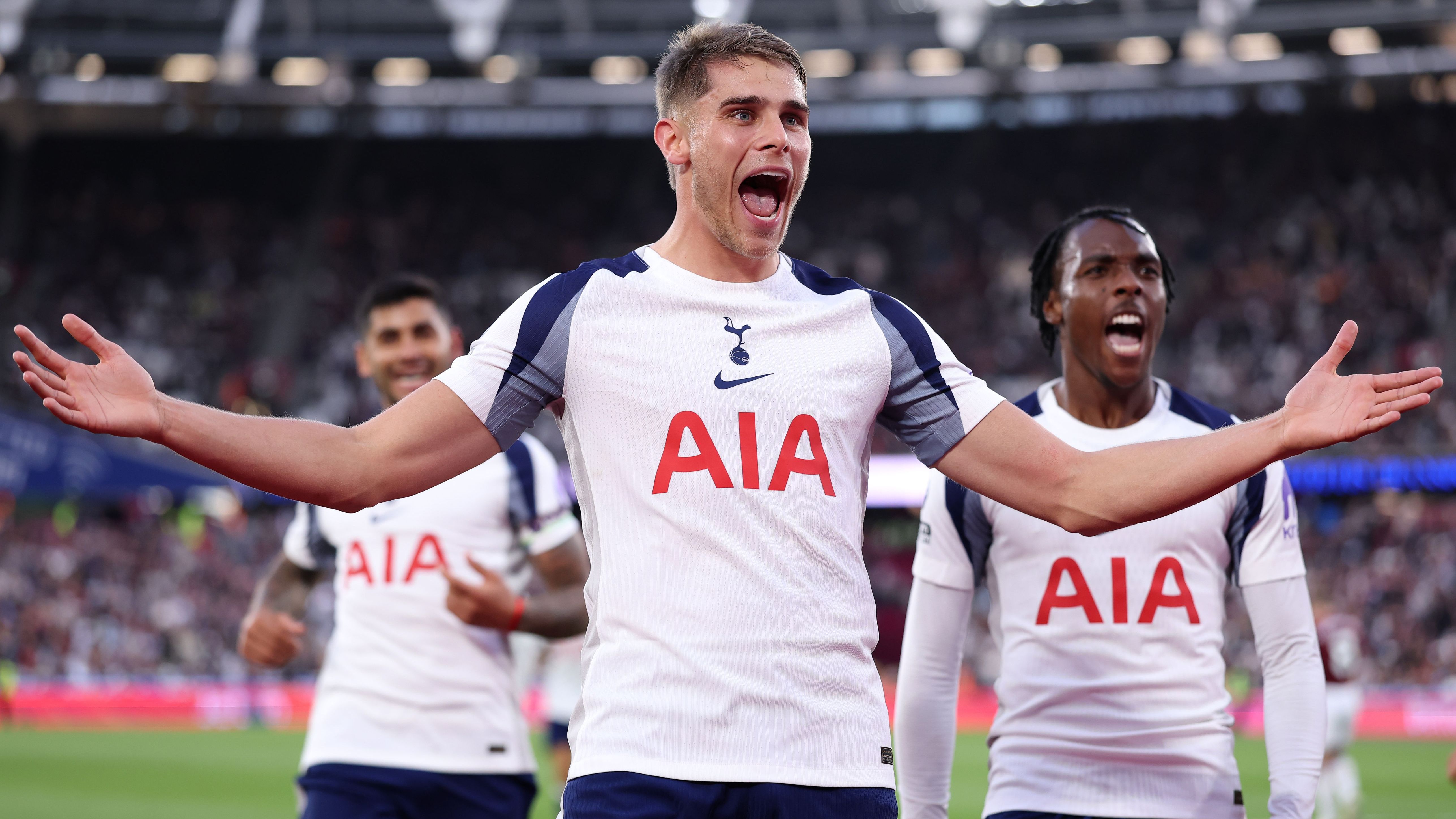 West Ham United v Tottenham Hotspur - Premier League