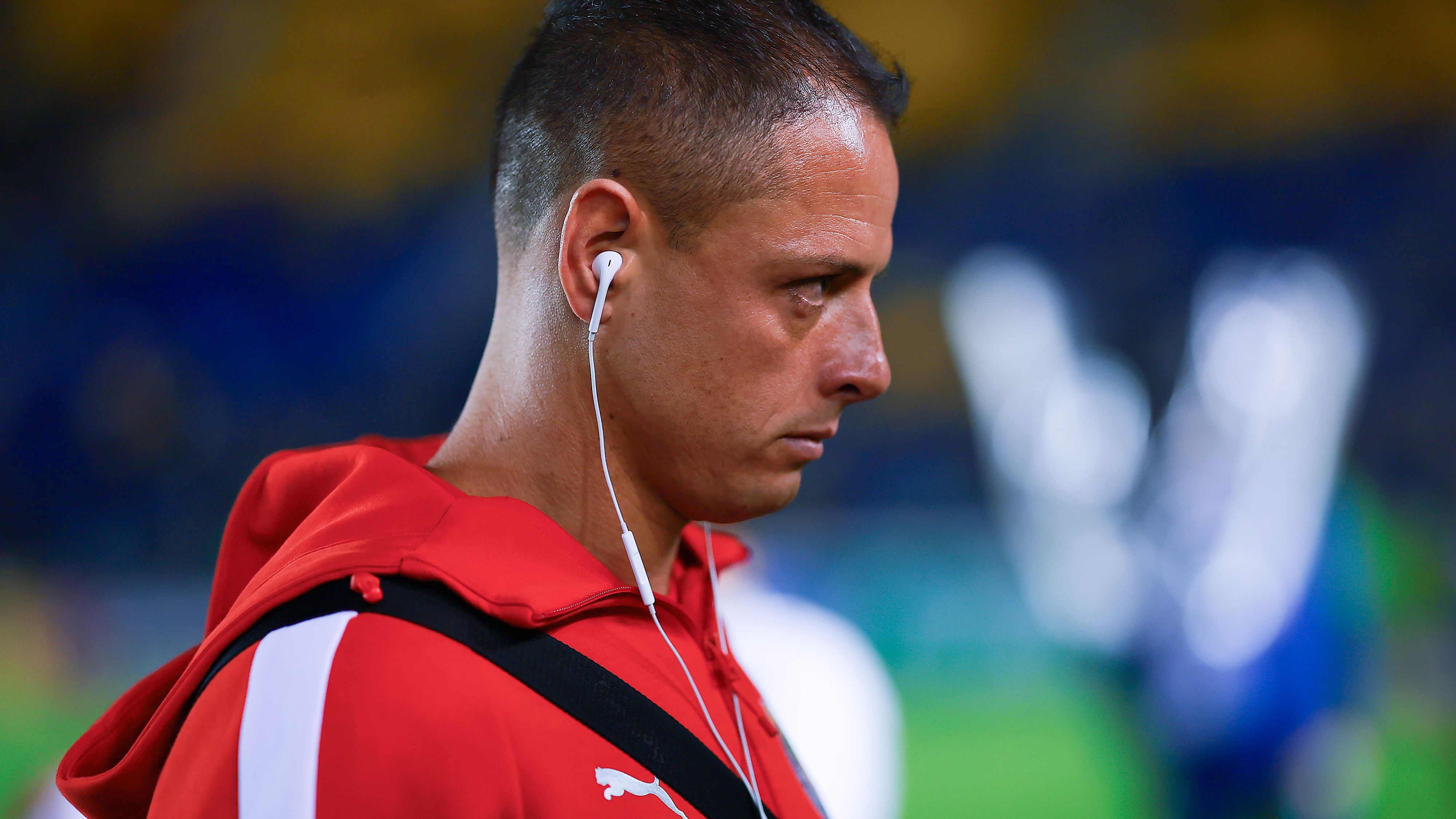 'He contributes a lot without playing' - Chivas' Gabriel Milito defends Mexico legend Javier 'Chicharito' Hernandez despite limited minutes | Goal.com UK