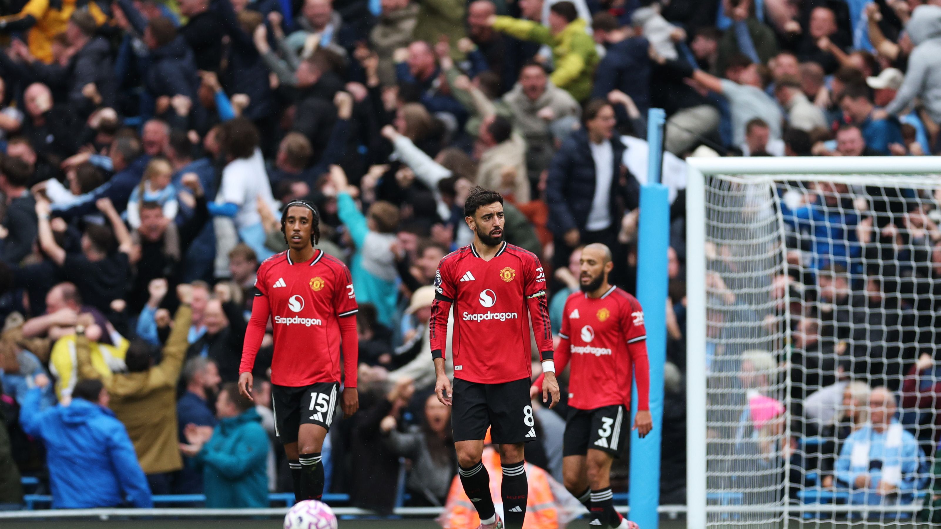 Manchester City v Manchester United - Premier League