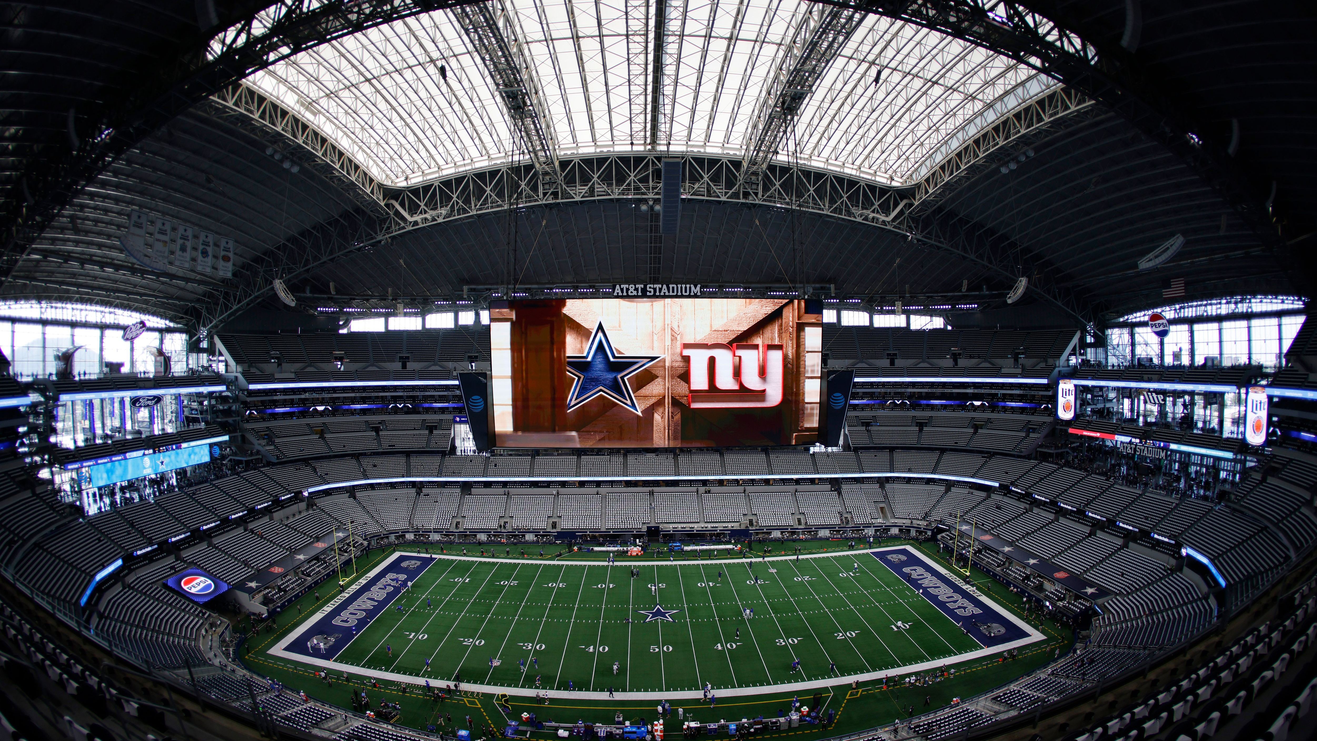 New York Giants v Dallas Cowboys