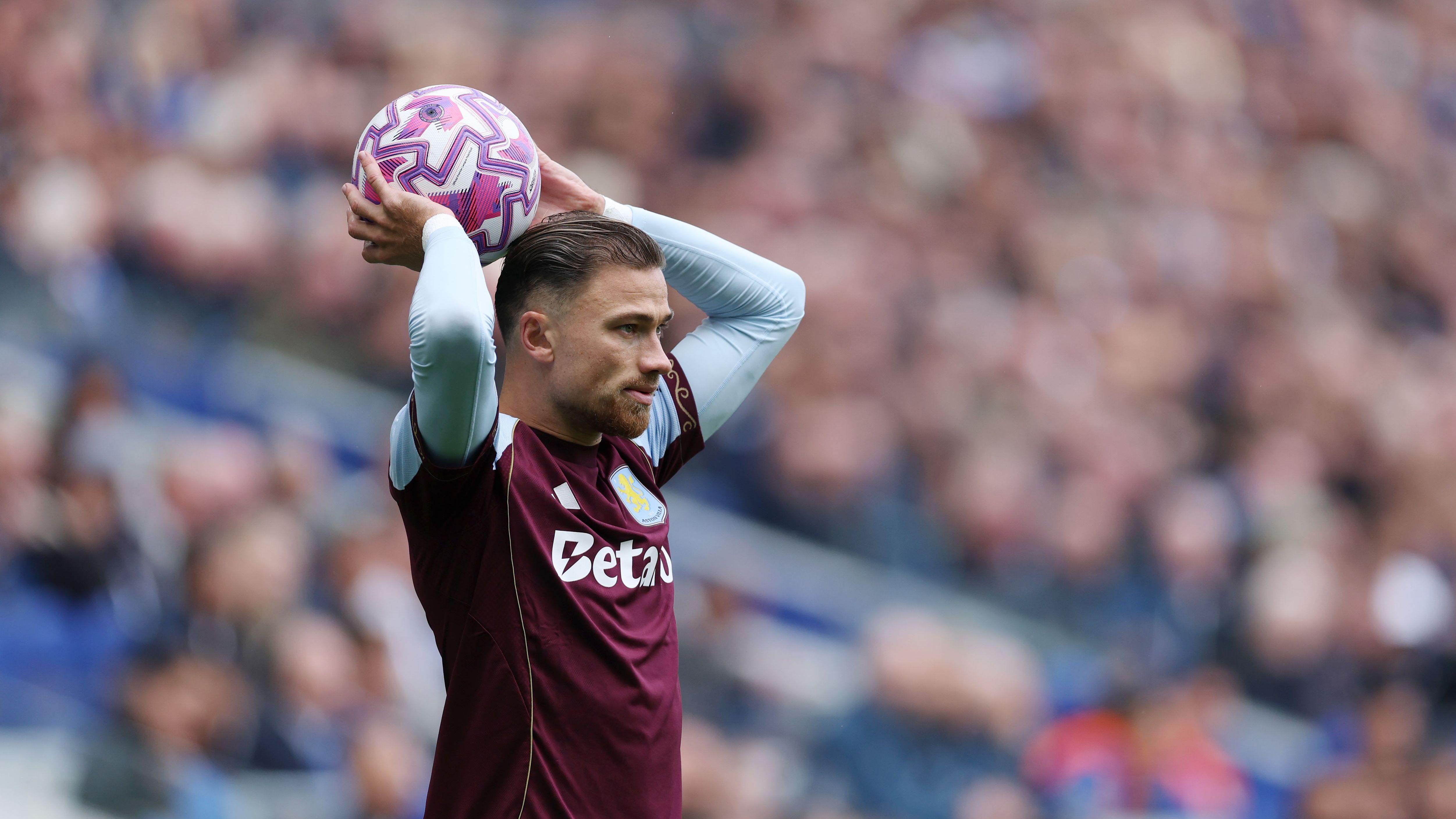 Everton v Aston Villa - Premier League