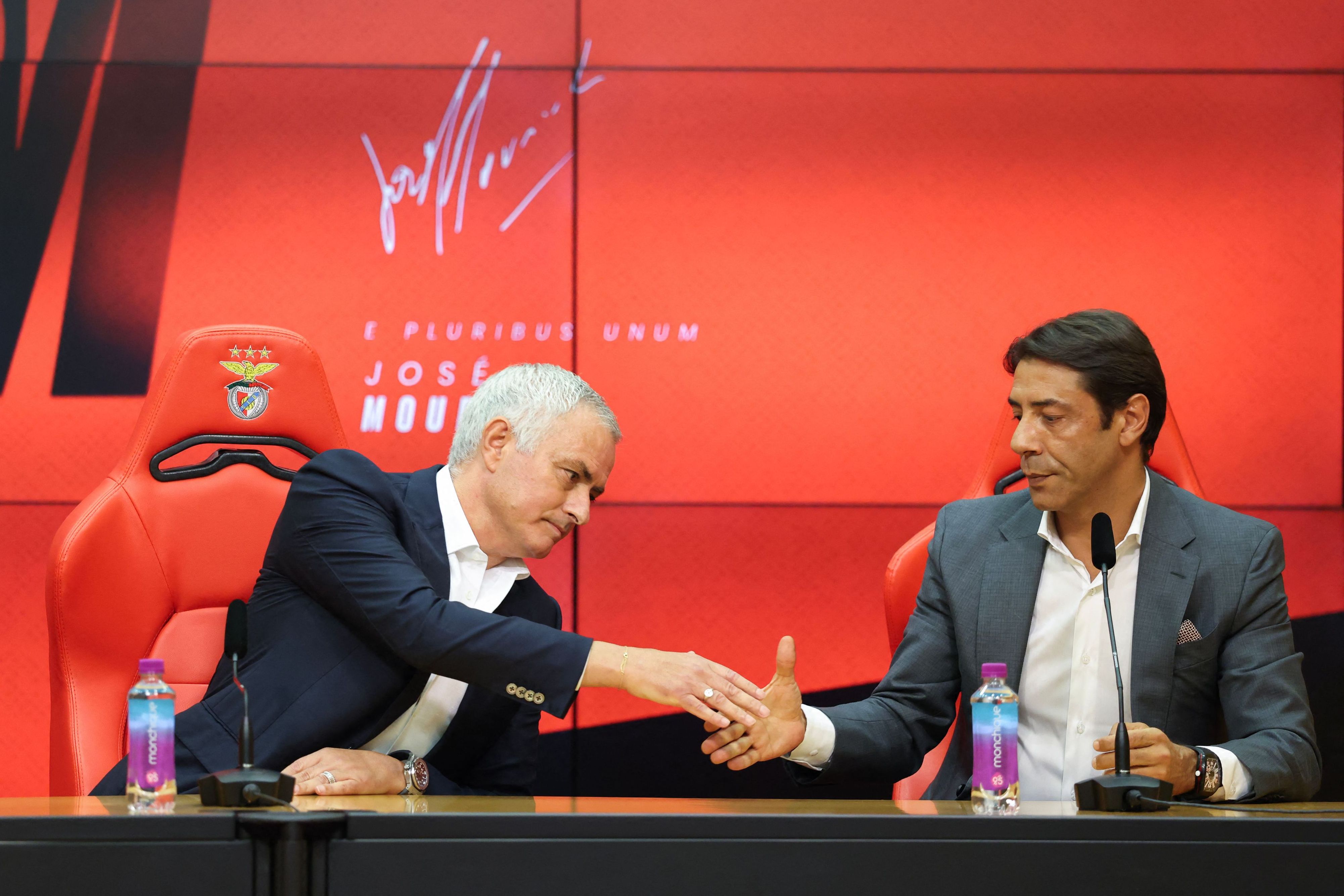 FBL-POR-LIGA-BENFICA-MOURINHO