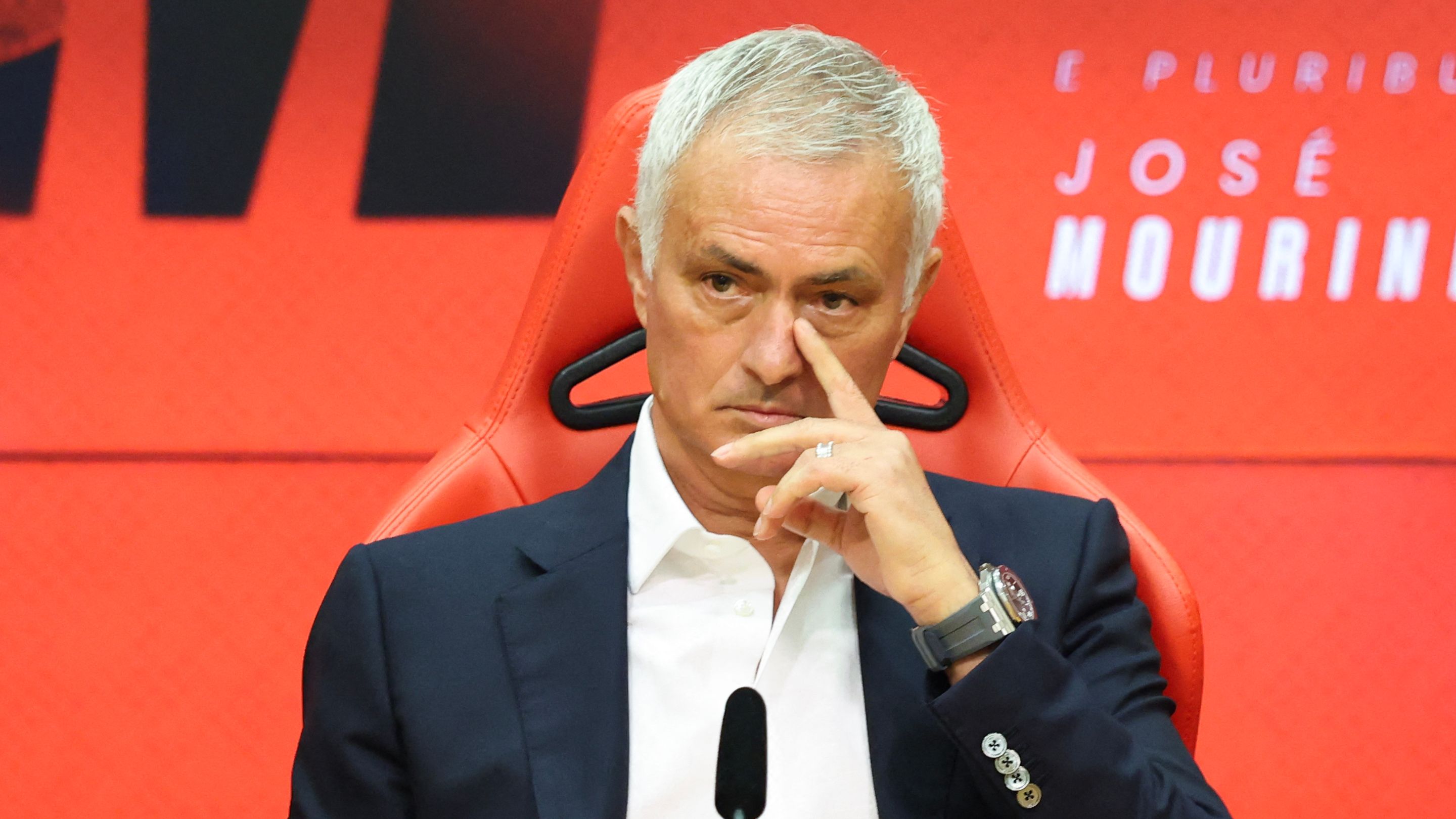 FBL-POR-LIGA-BENFICA-MOURINHO