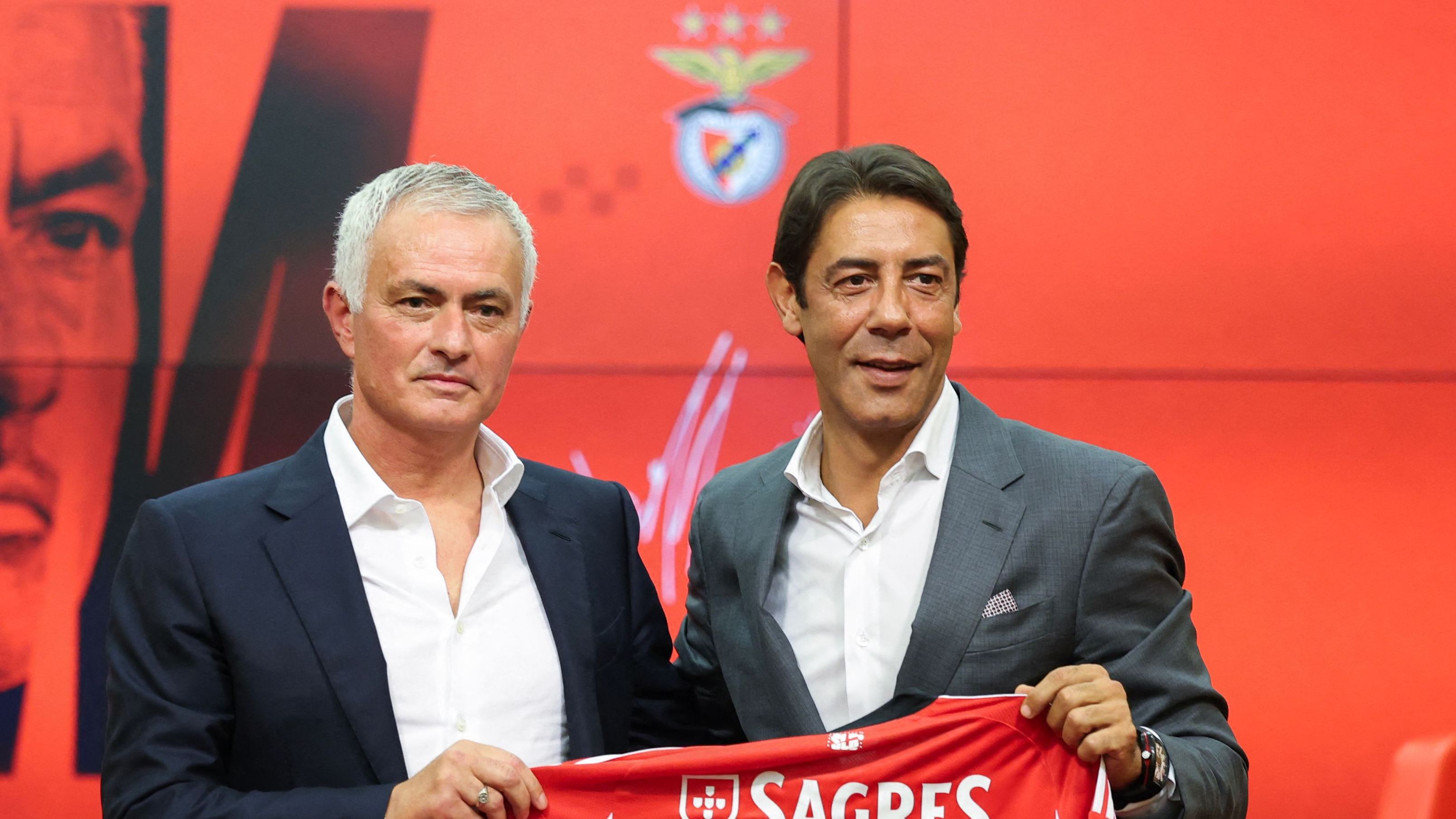 FBL-POR-LIGA-BENFICA-MOURINHO