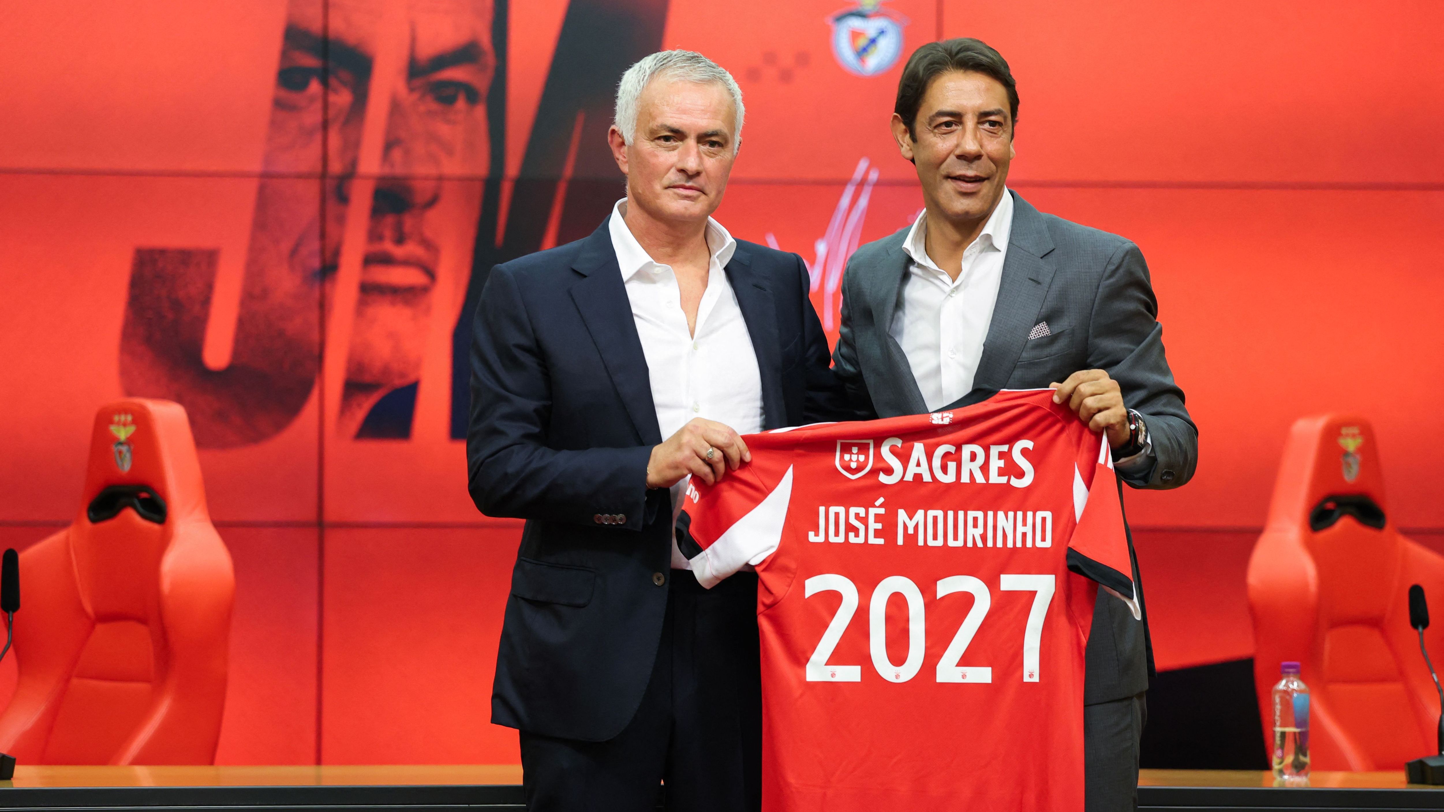 FBL-POR-LIGA-BENFICA-MOURINHO