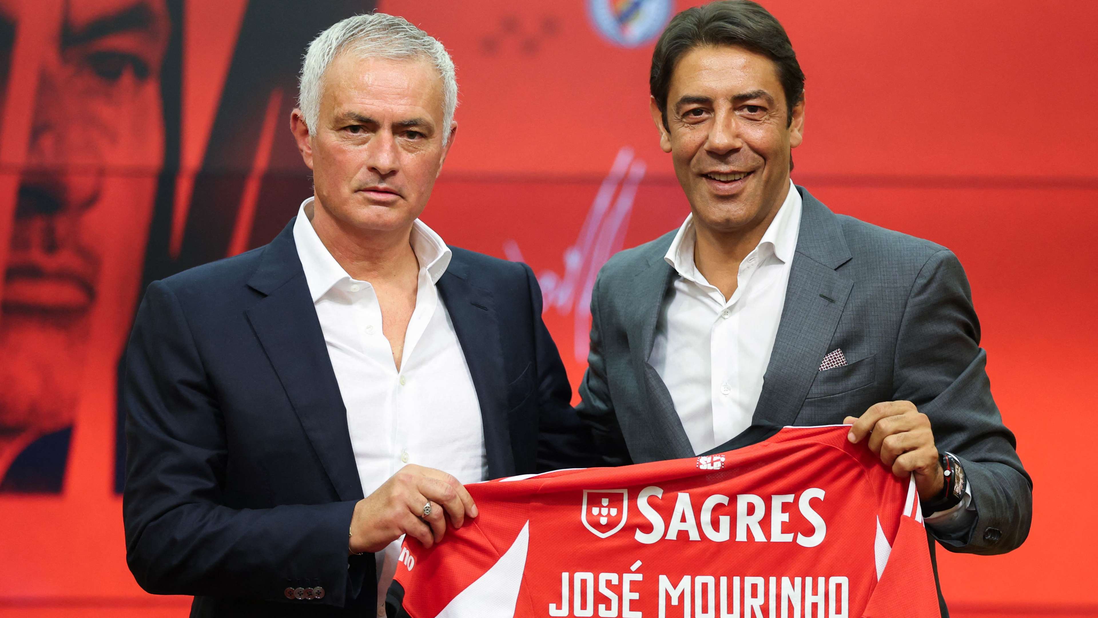 FBL-POR-LIGA-BENFICA-MOURINHO