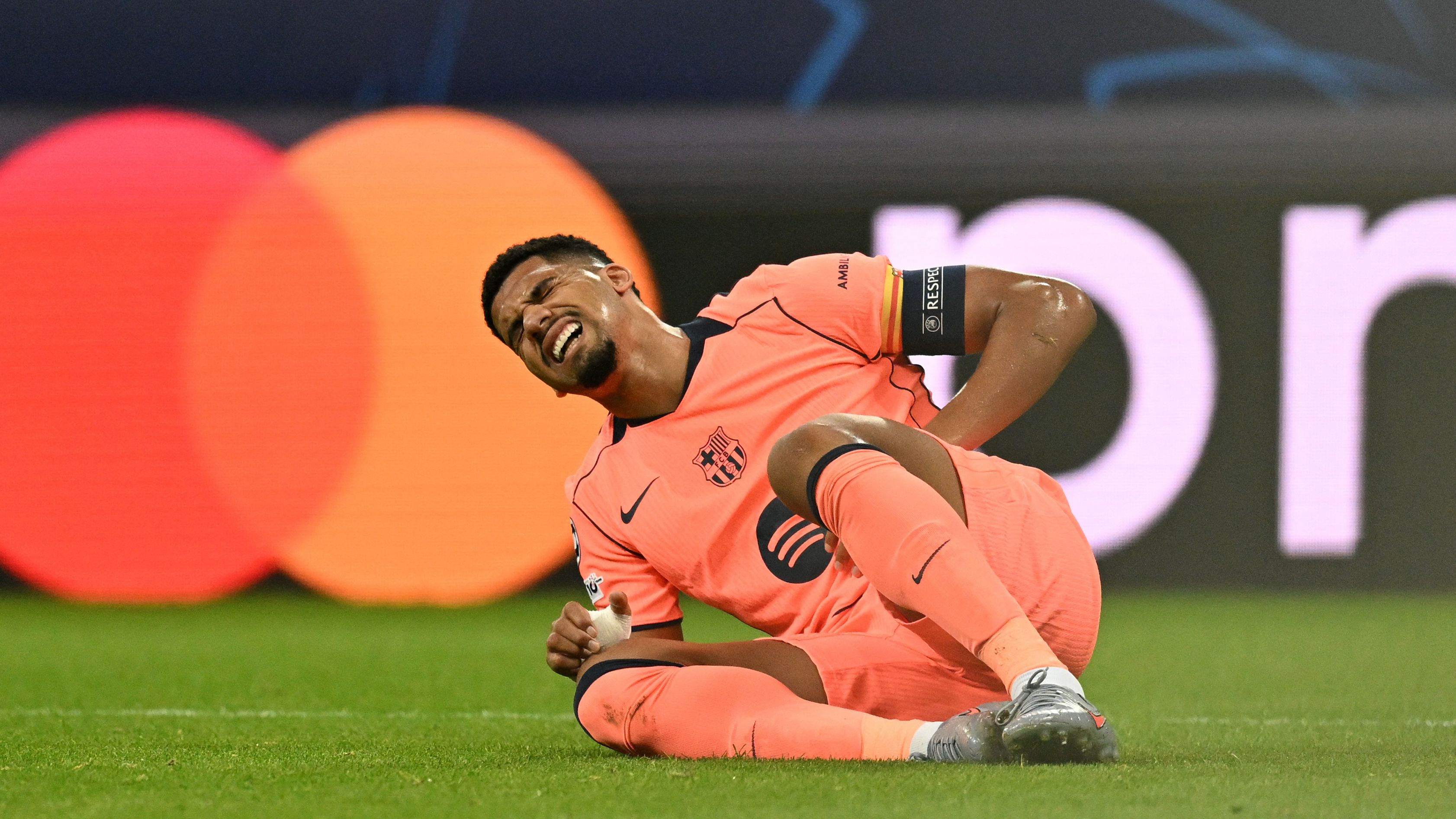 FBL-EUR-C1-NEWCASTLE-BARCELONA