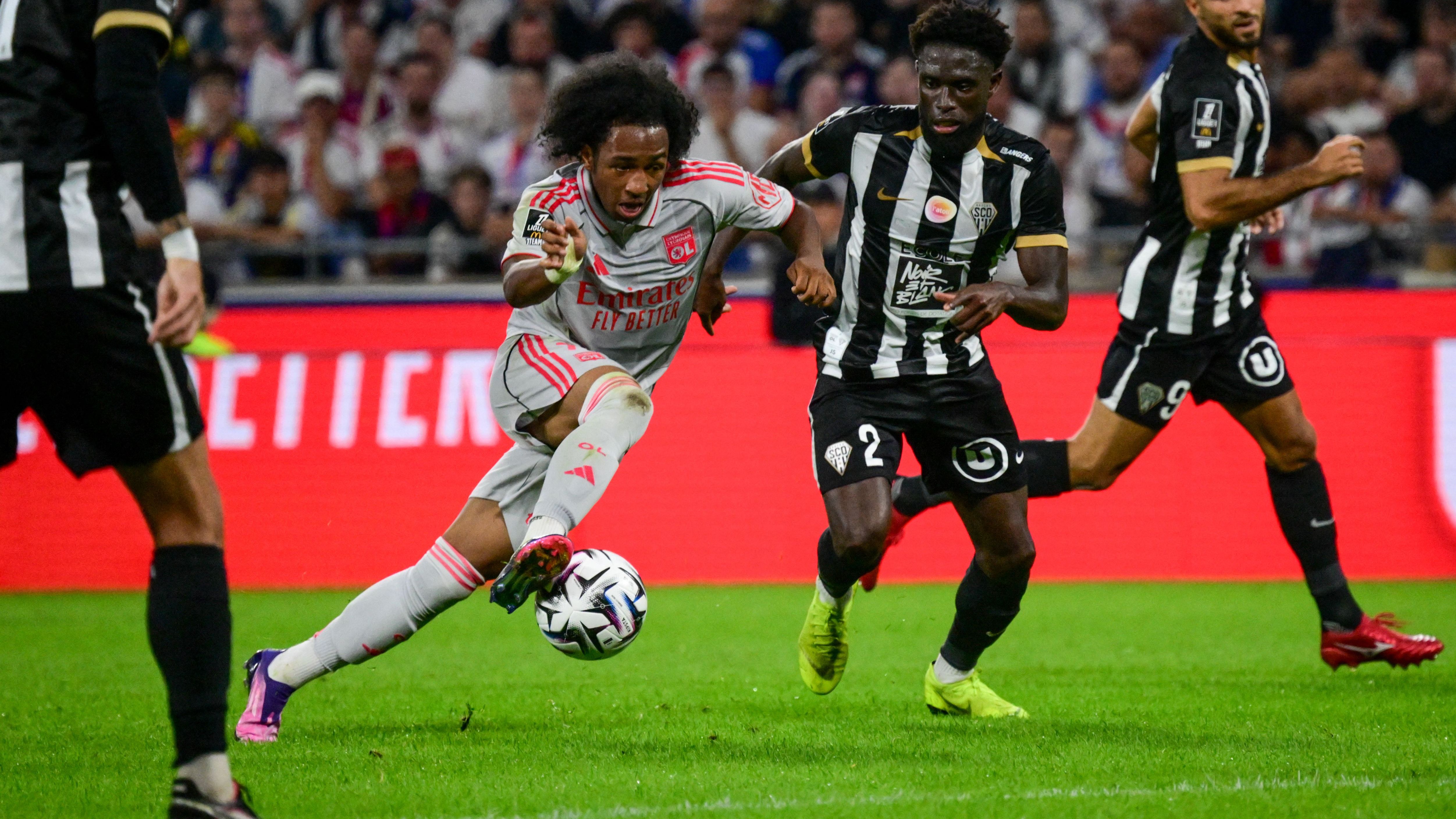 FBL-FRA-LIGUE1-LYON-ANGERS