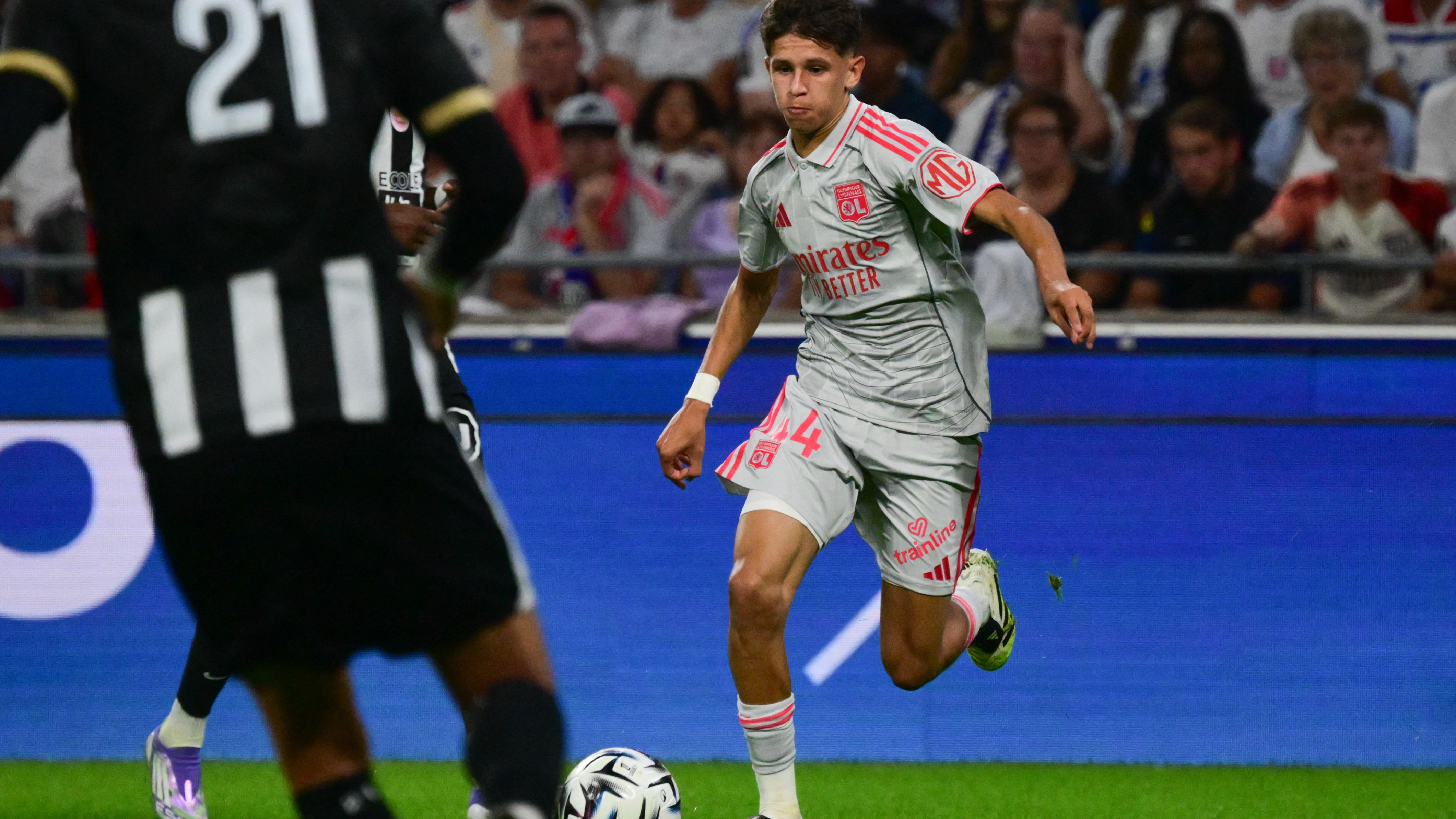 FBL-FRA-LIGUE1-LYON-ANGERS