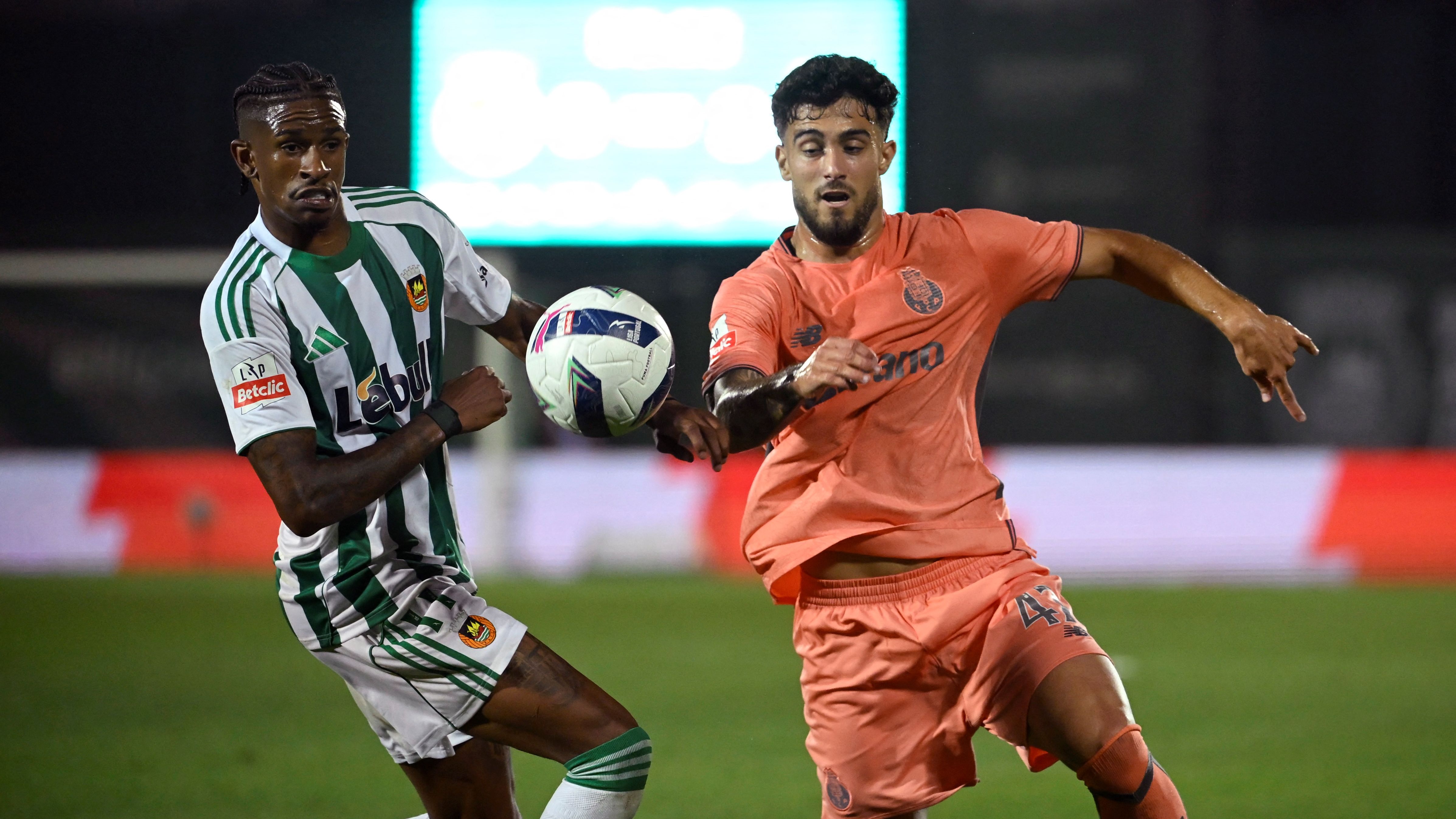FBL-POR-LIGA-RIO AVE-PORTO