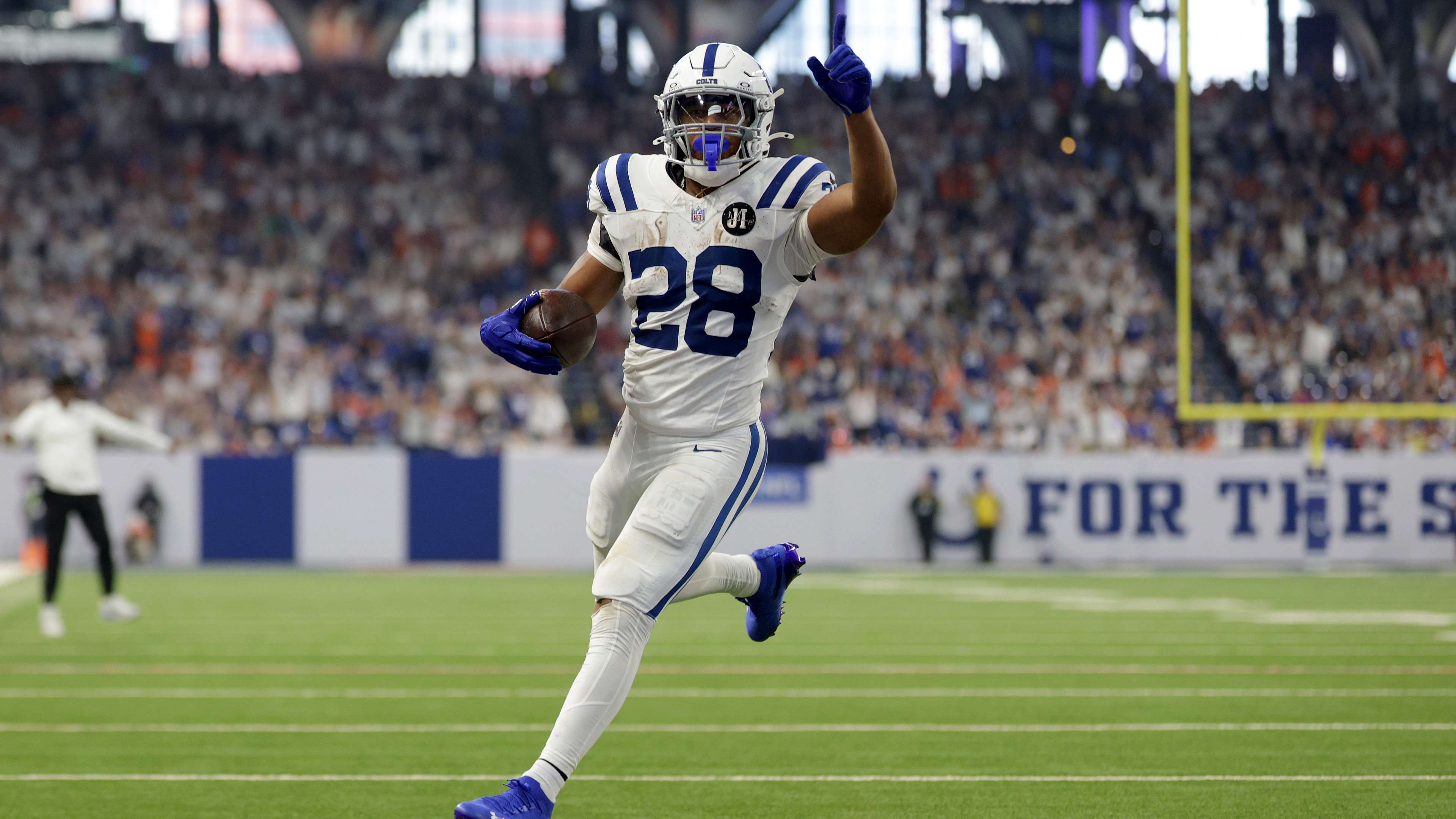 Denver Broncos v Indianapolis Colts