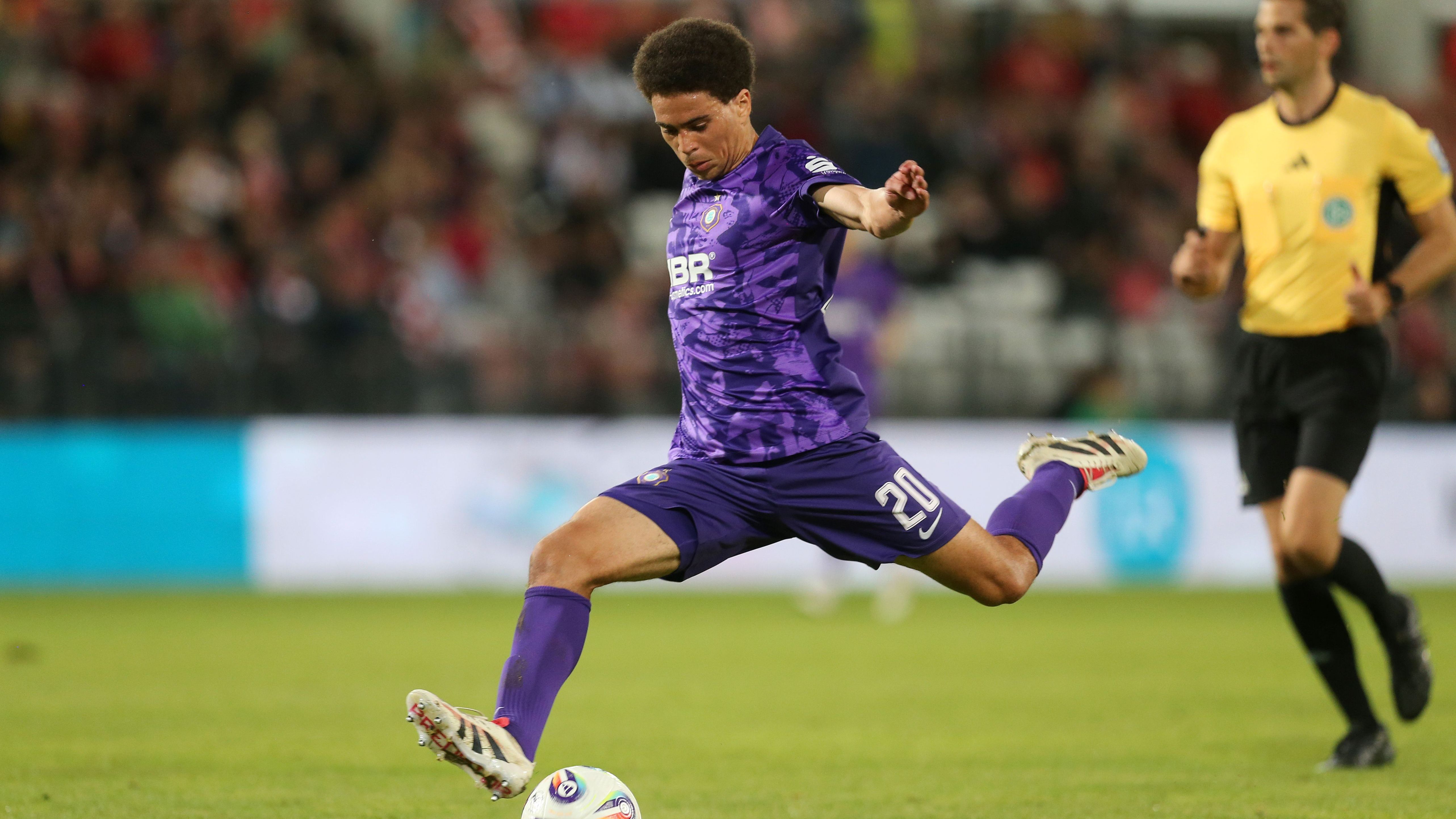 FC Energie Cottbus v Erzgebirge Aue - 3. Liga