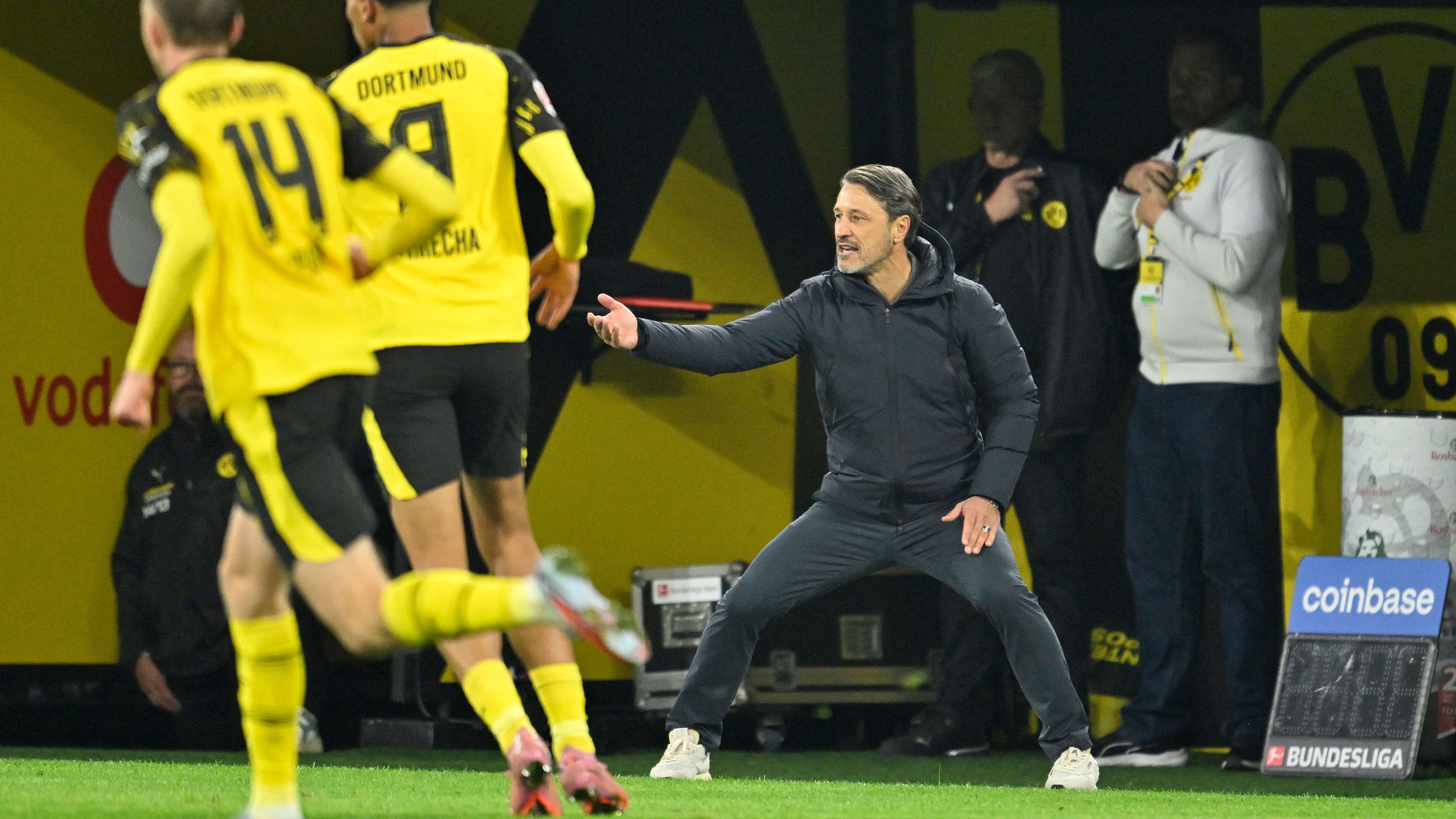FBL-GER-BUNDESLIGA-DORTMUND-WOLFSBURG