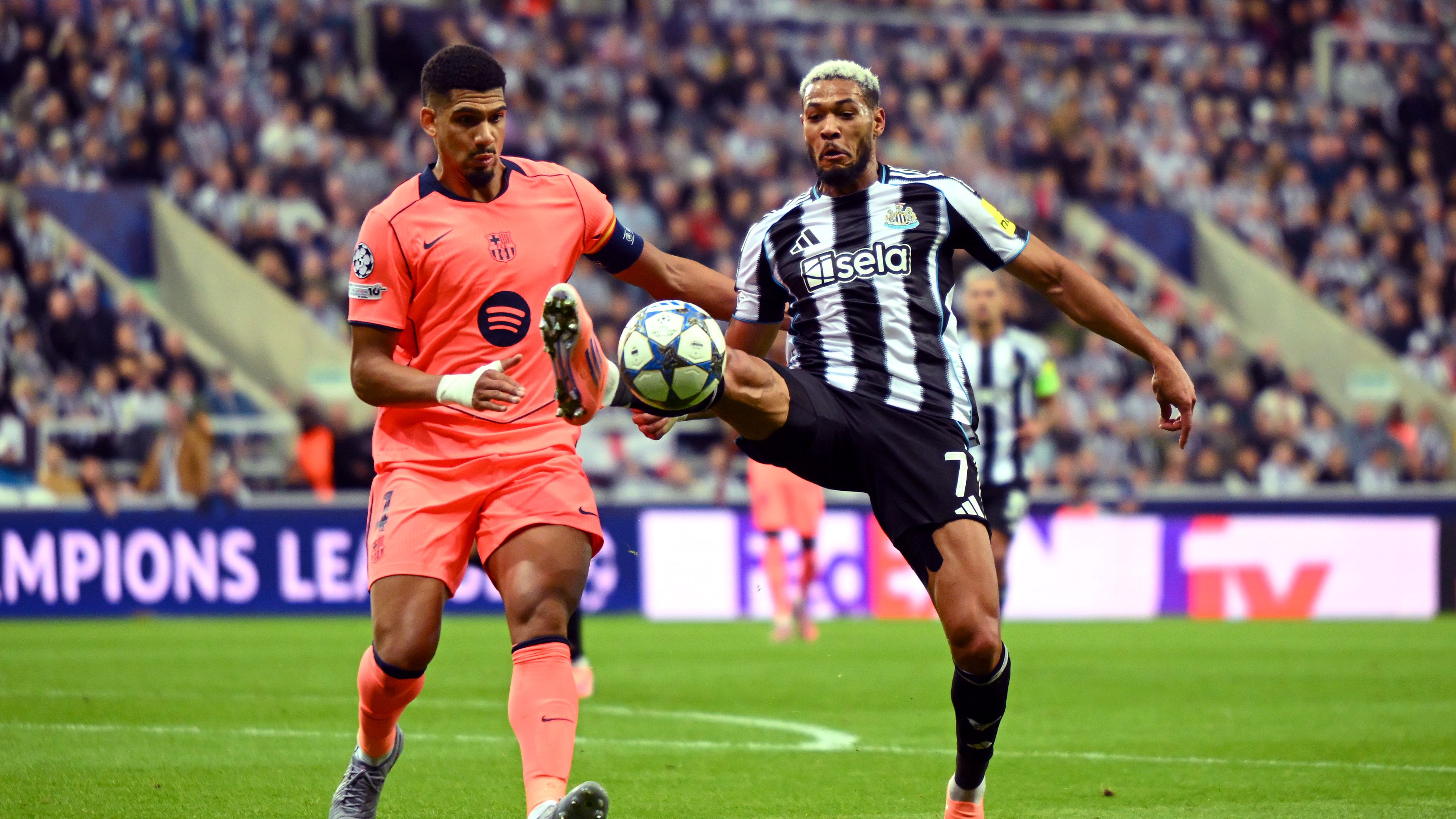 Newcastle United FC v FC Barcelona - UEFA Champions League 2025/26 League Phase MD1