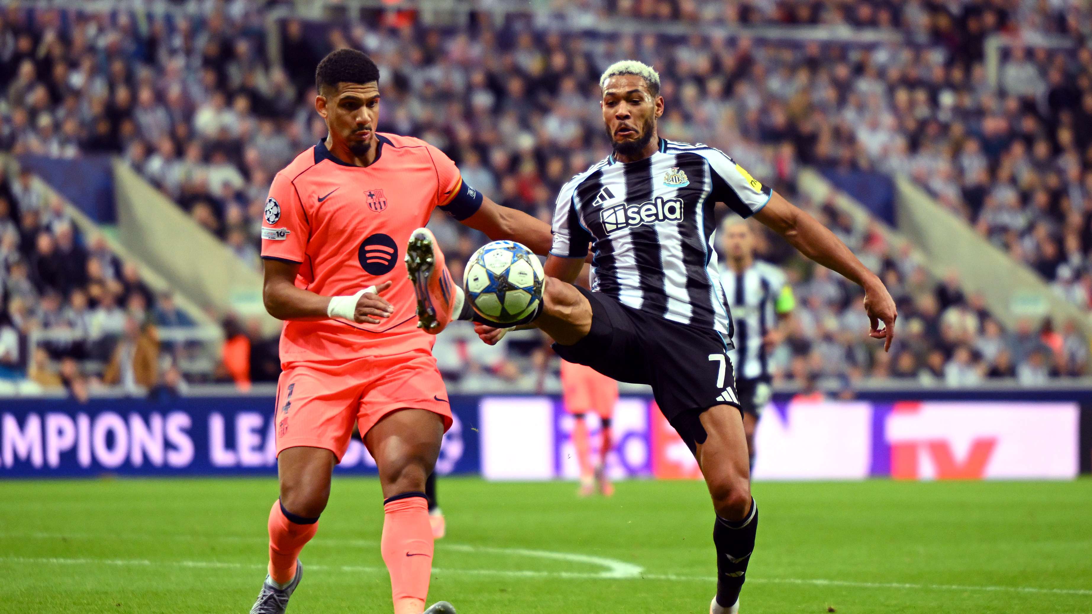 Newcastle United FC v FC Barcelona - UEFA Champions League 2025/26 League Phase MD1