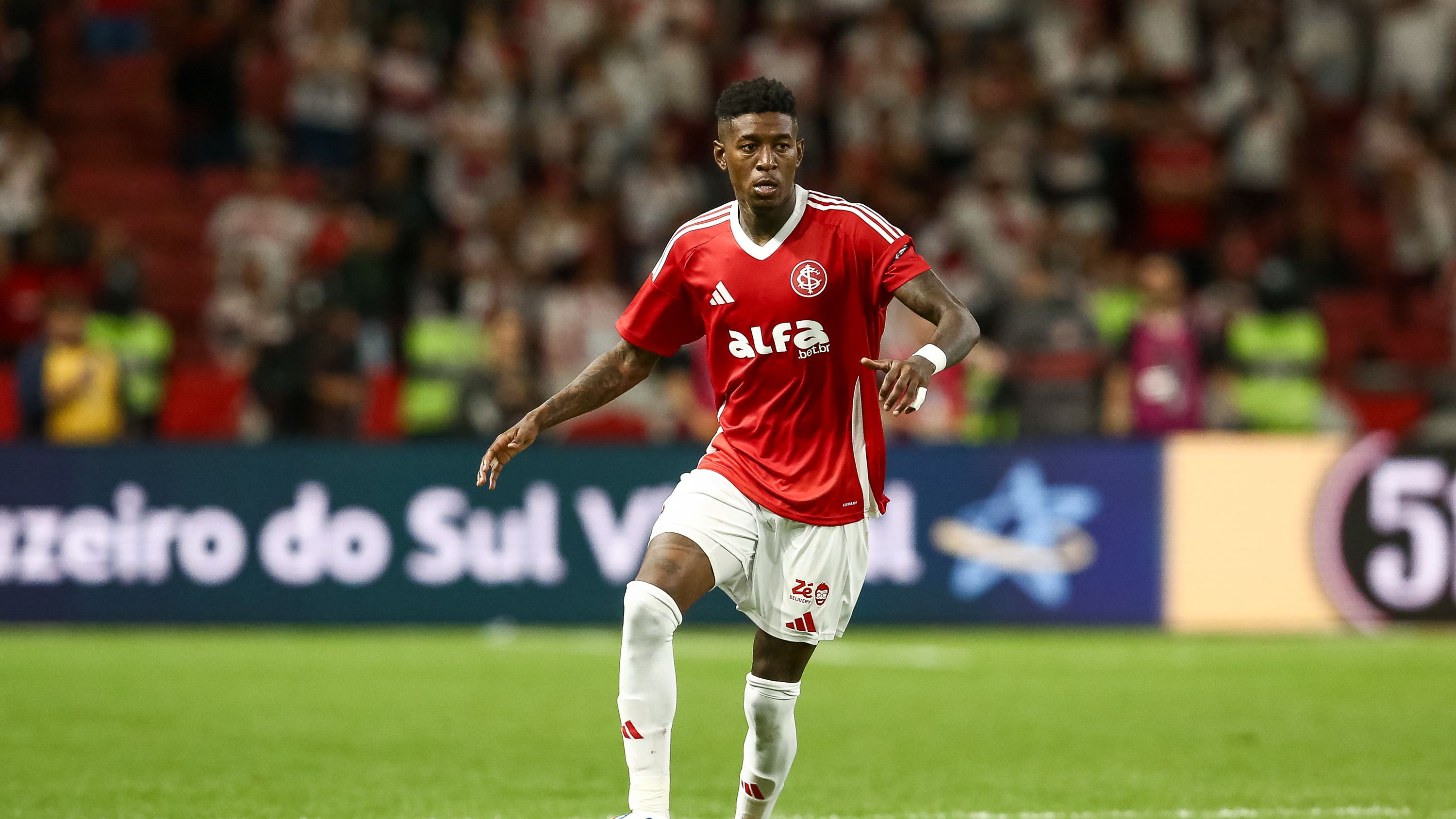 Internacional v Gremio - Brasileirao 2025