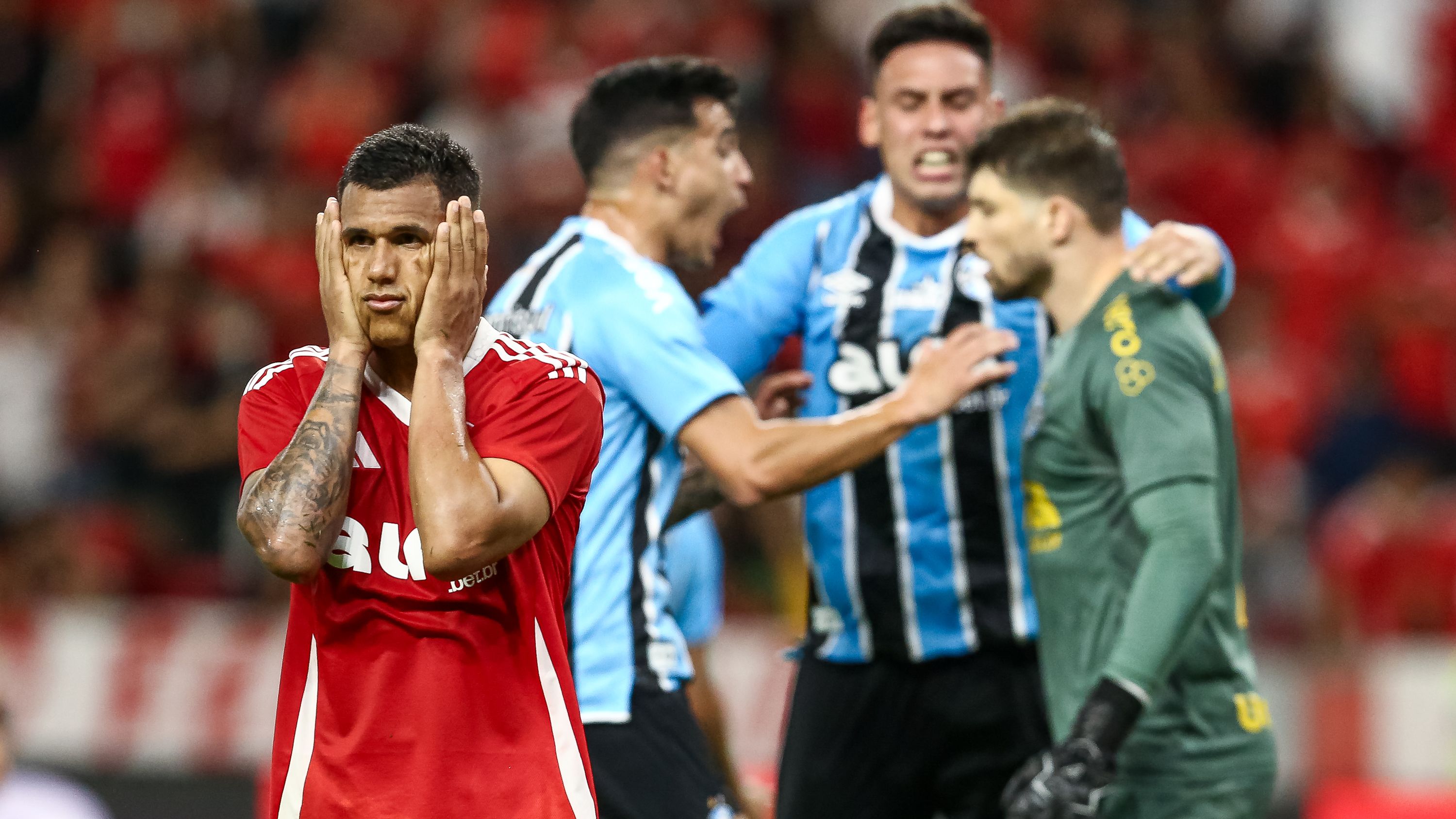 Internacional v Gremio - Brasileirao 2025