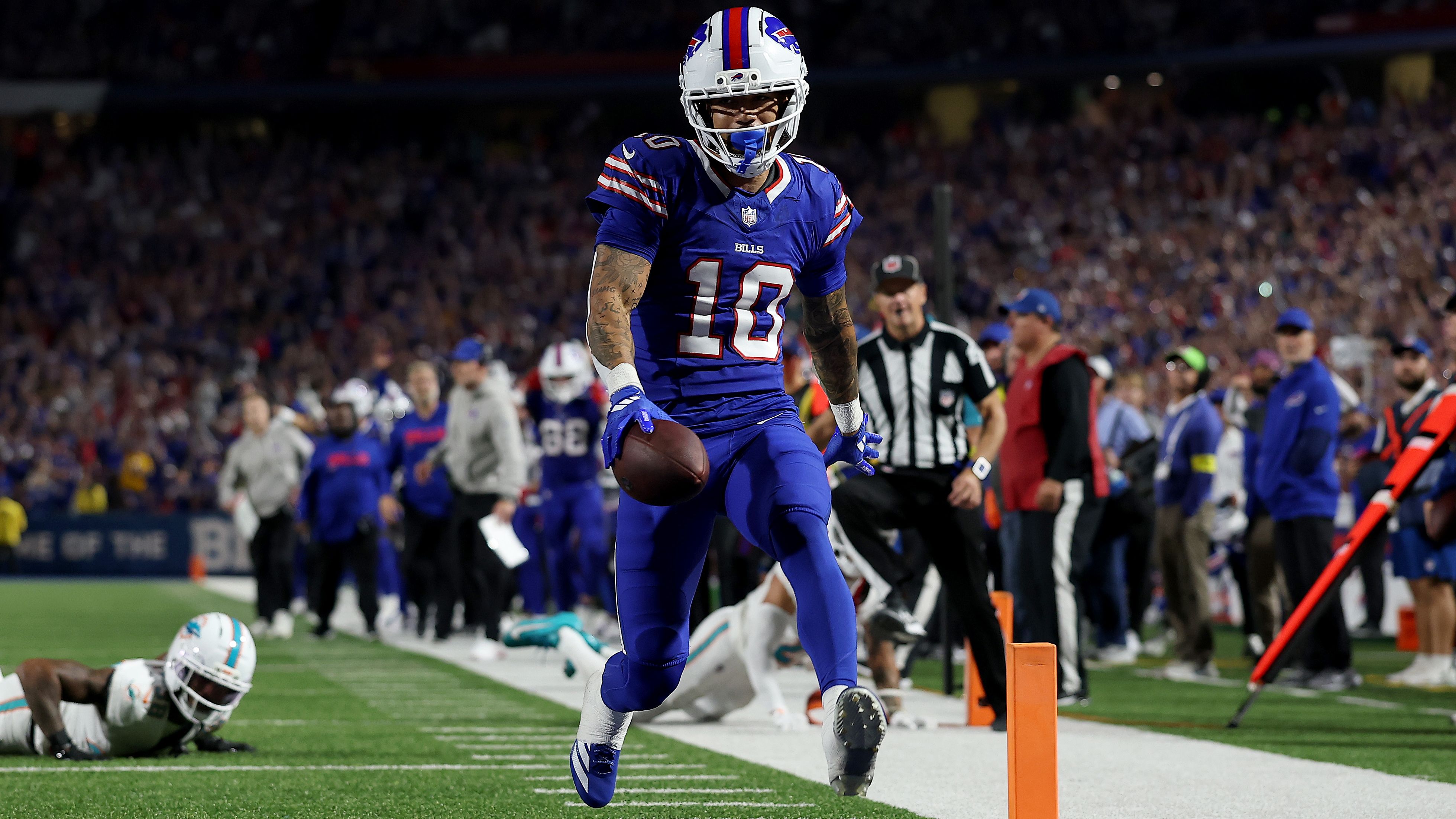 Miami Dolphins v Buffalo Bills