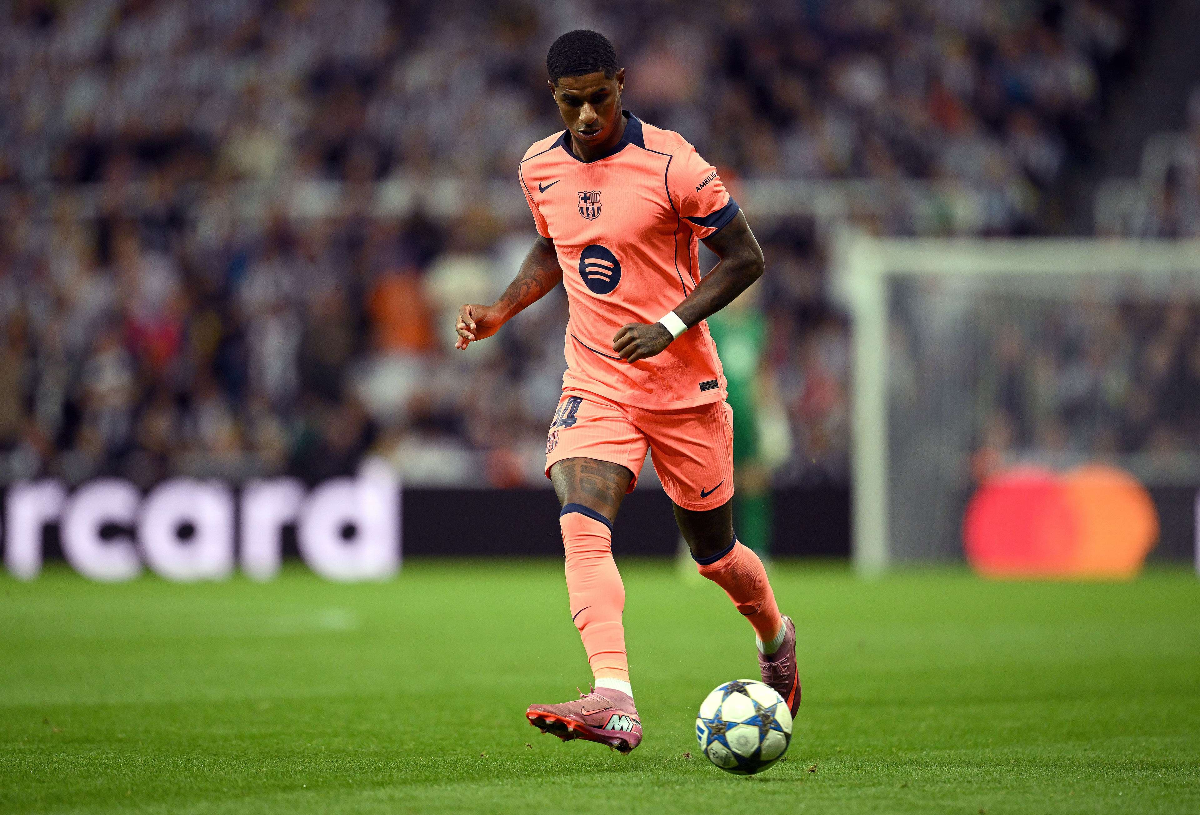 Newcastle United FC v FC Barcelona - UEFA Champions League 2025/26 League Phase MD1