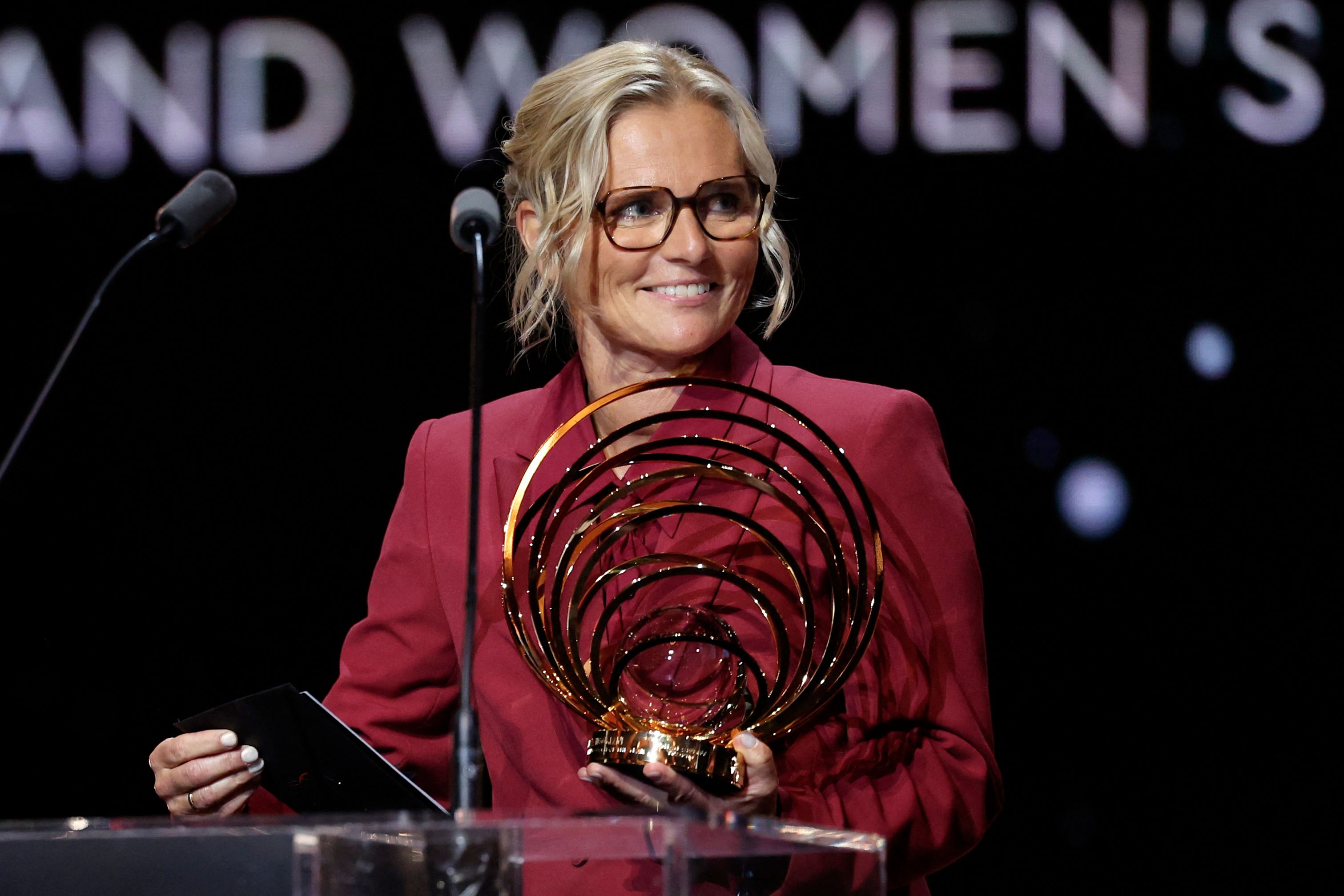 FBL-AWARD-BALLON D'OR-2025