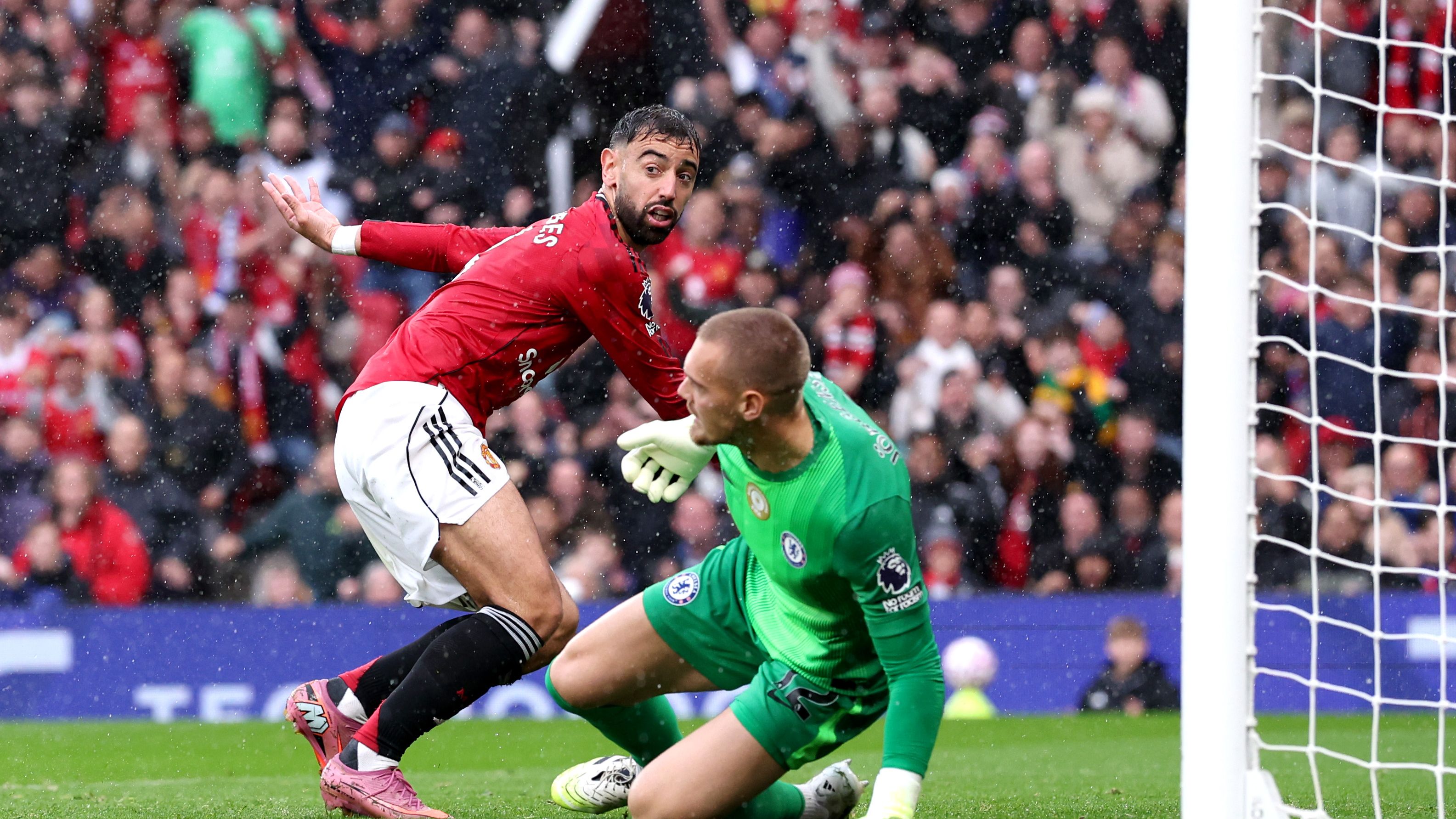 Manchester United v Chelsea - Premier League