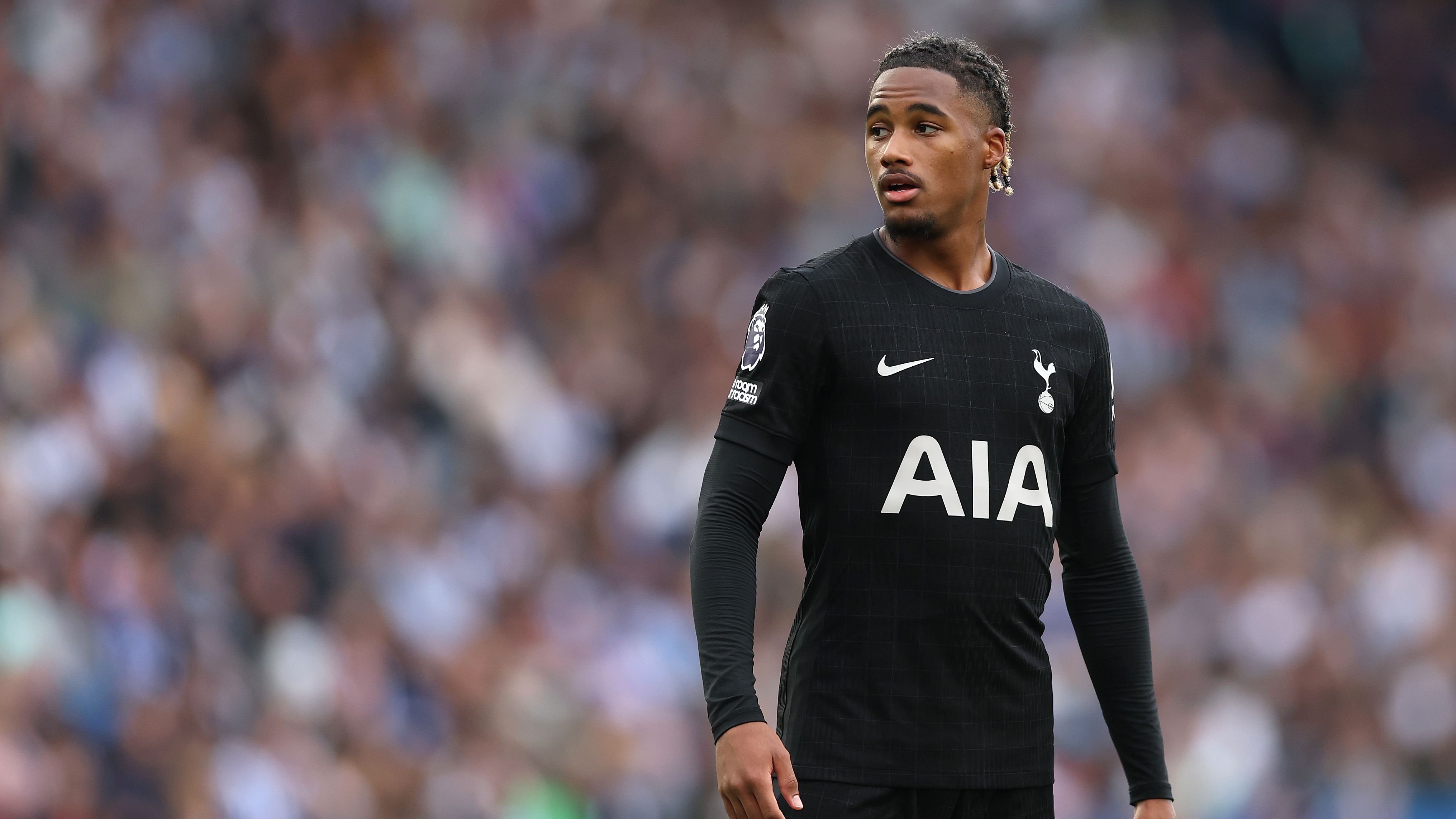 Brighton & Hove Albion v Tottenham Hotspur - Premier League