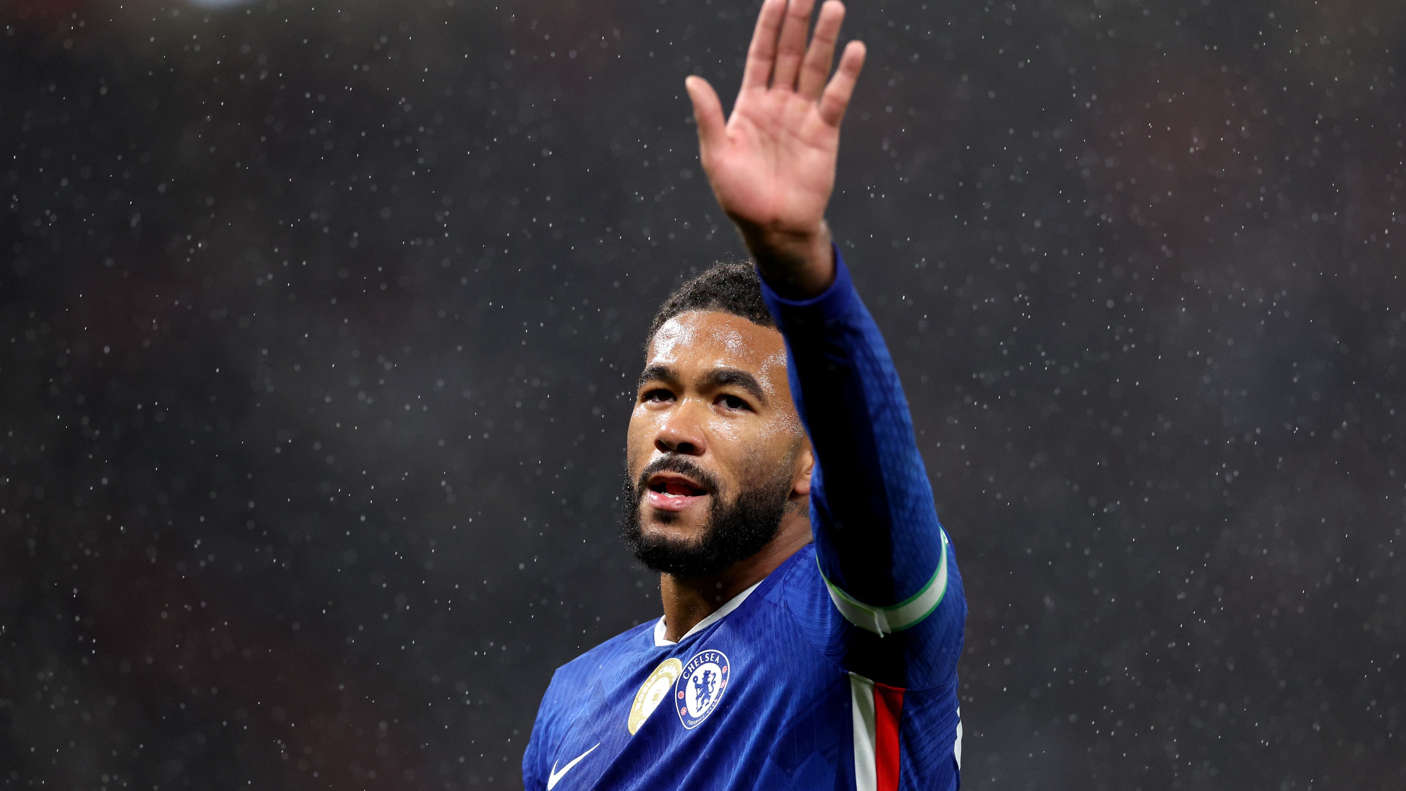 Manchester United v Chelsea - Premier League