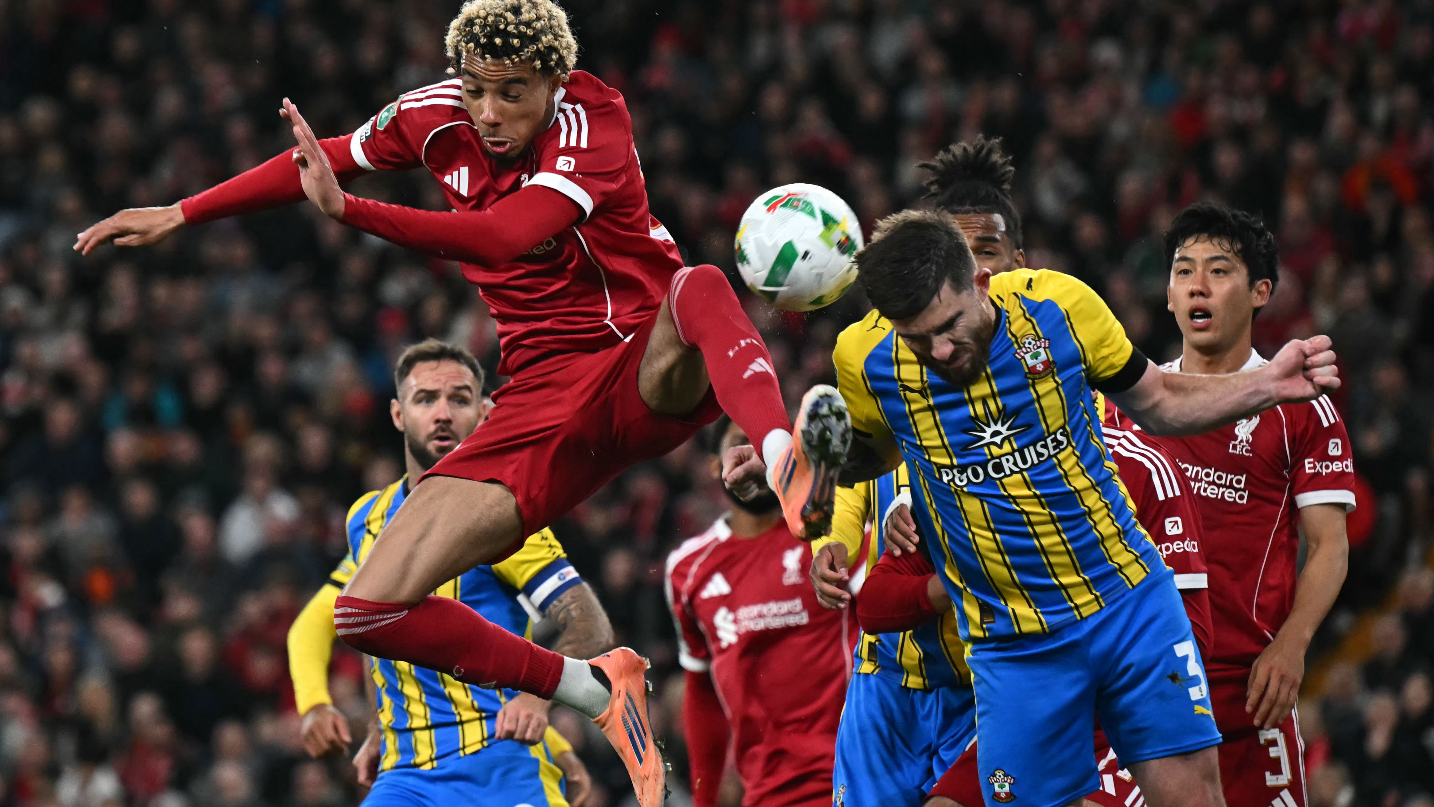 TOPSHOT-FBL-ENG-LCUP-LIVERPOOL-SOUTHAMPTON