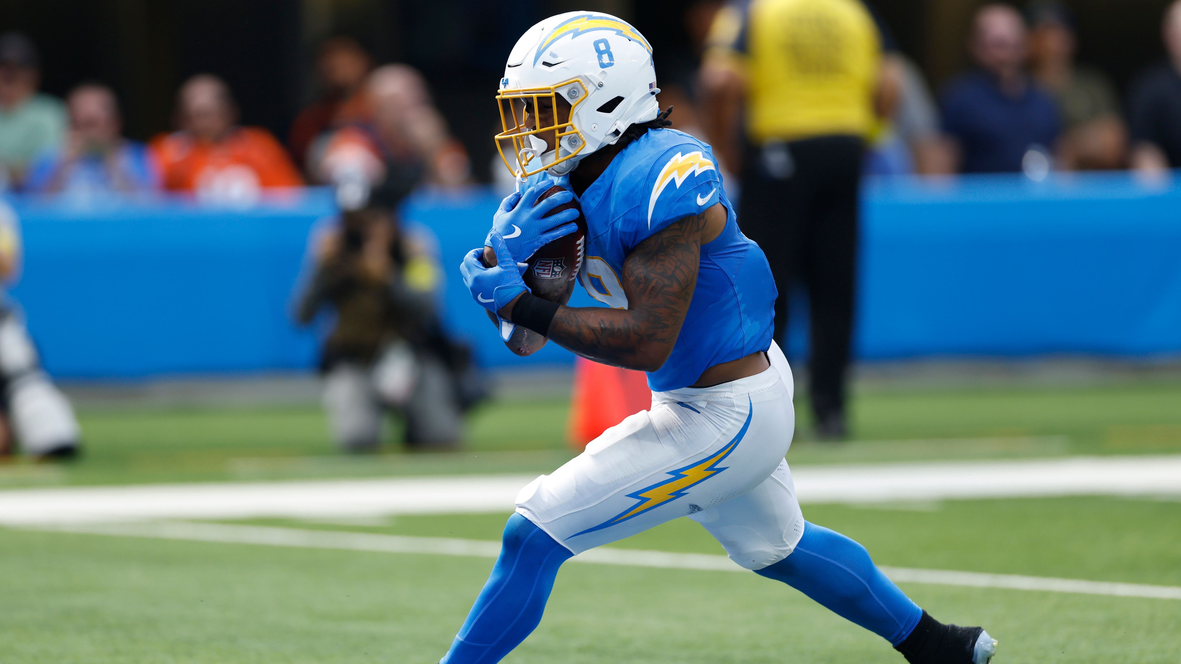 Denver Broncos v Los Angeles Chargers