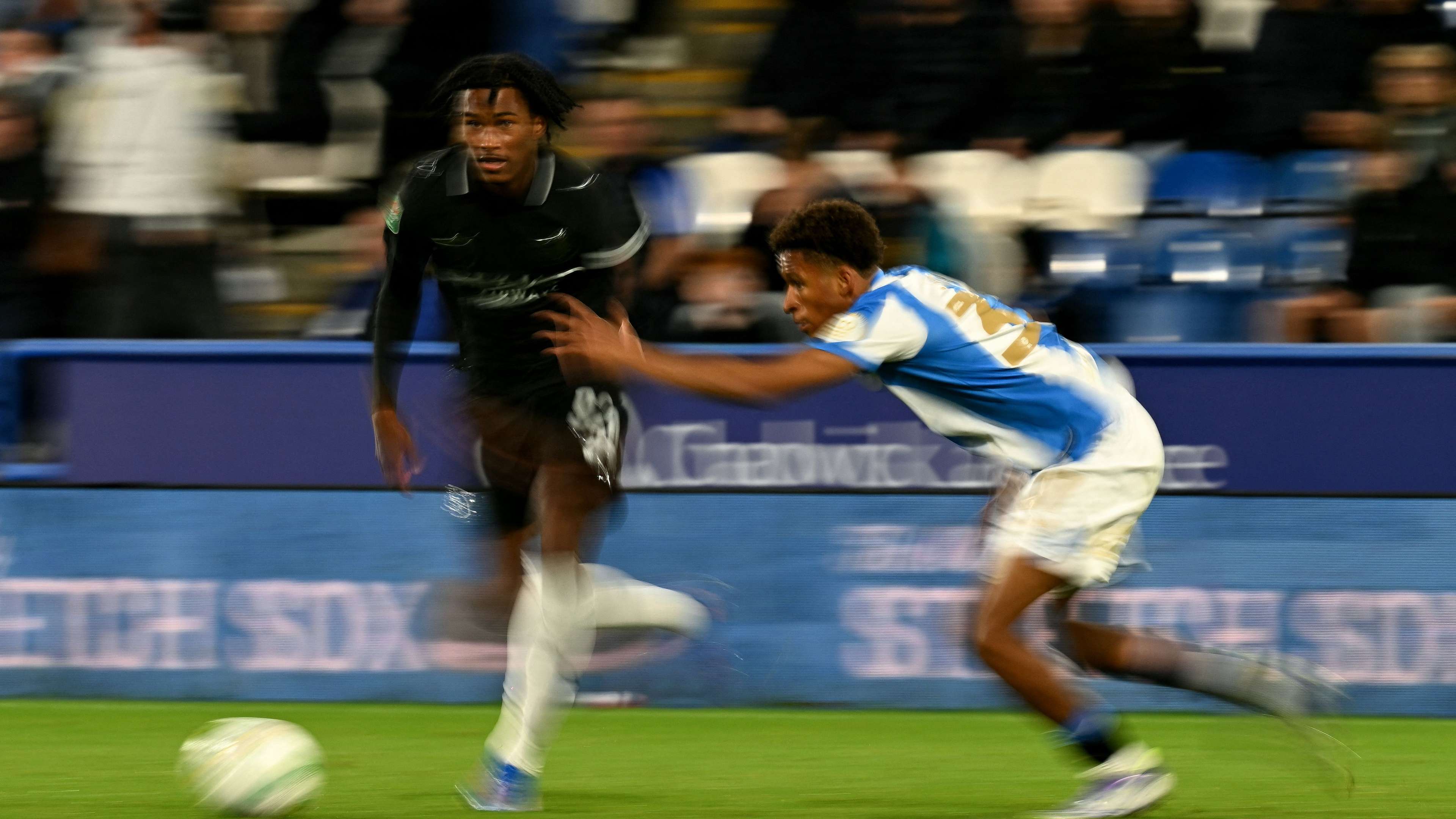 FBL-ENG-LCUP-HUDDERSFIELD-MAN CITY