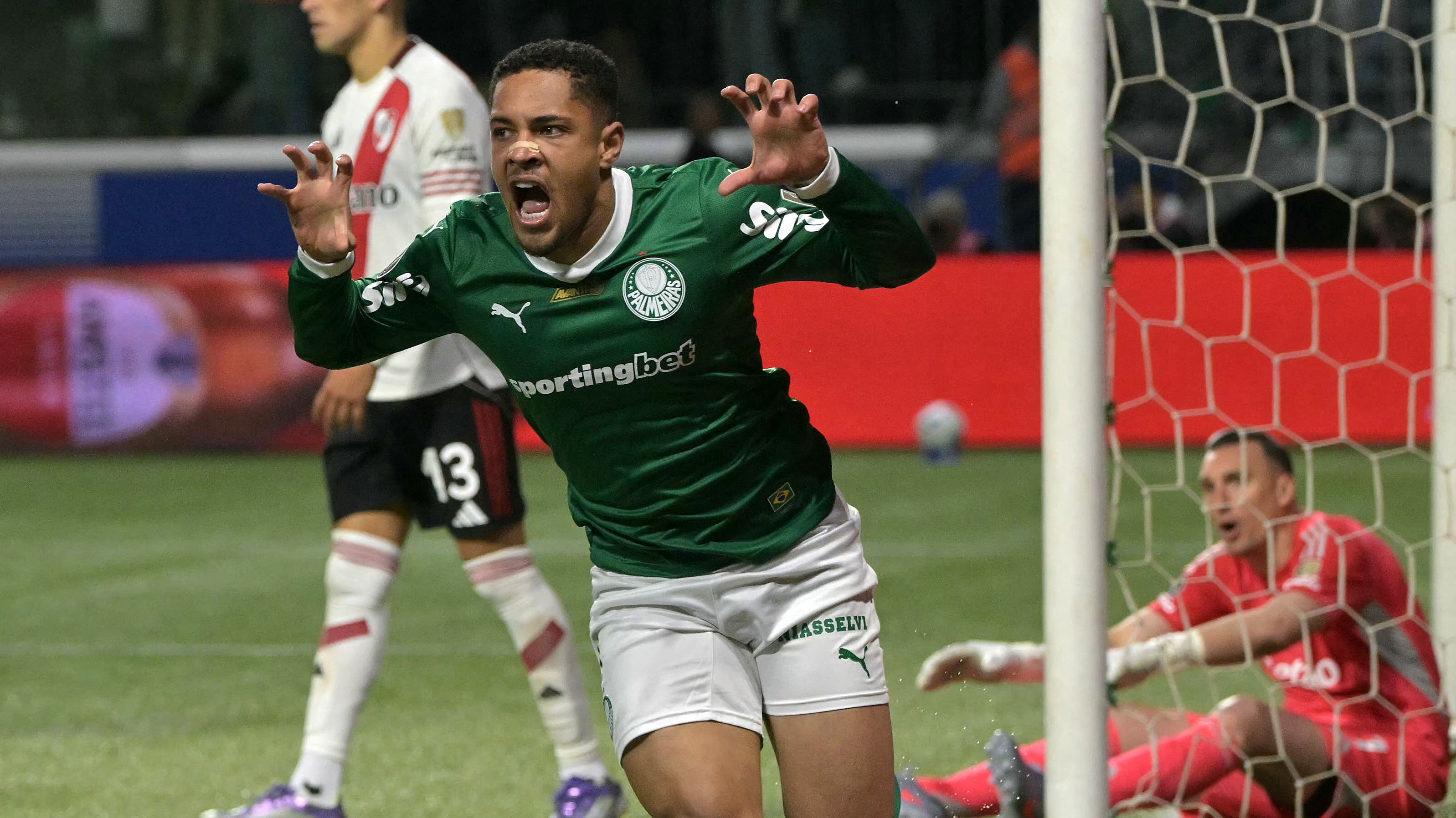 TOPSHOT-FBL-LIBERTADORES-PALMEIRAS-RIVER