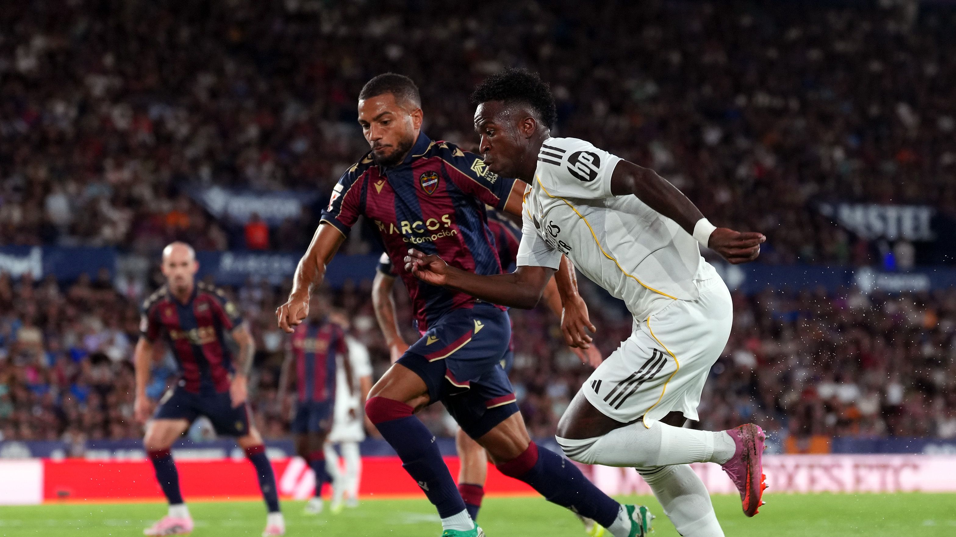 Levante UD v Real Madrid CF - LaLiga EA Sports