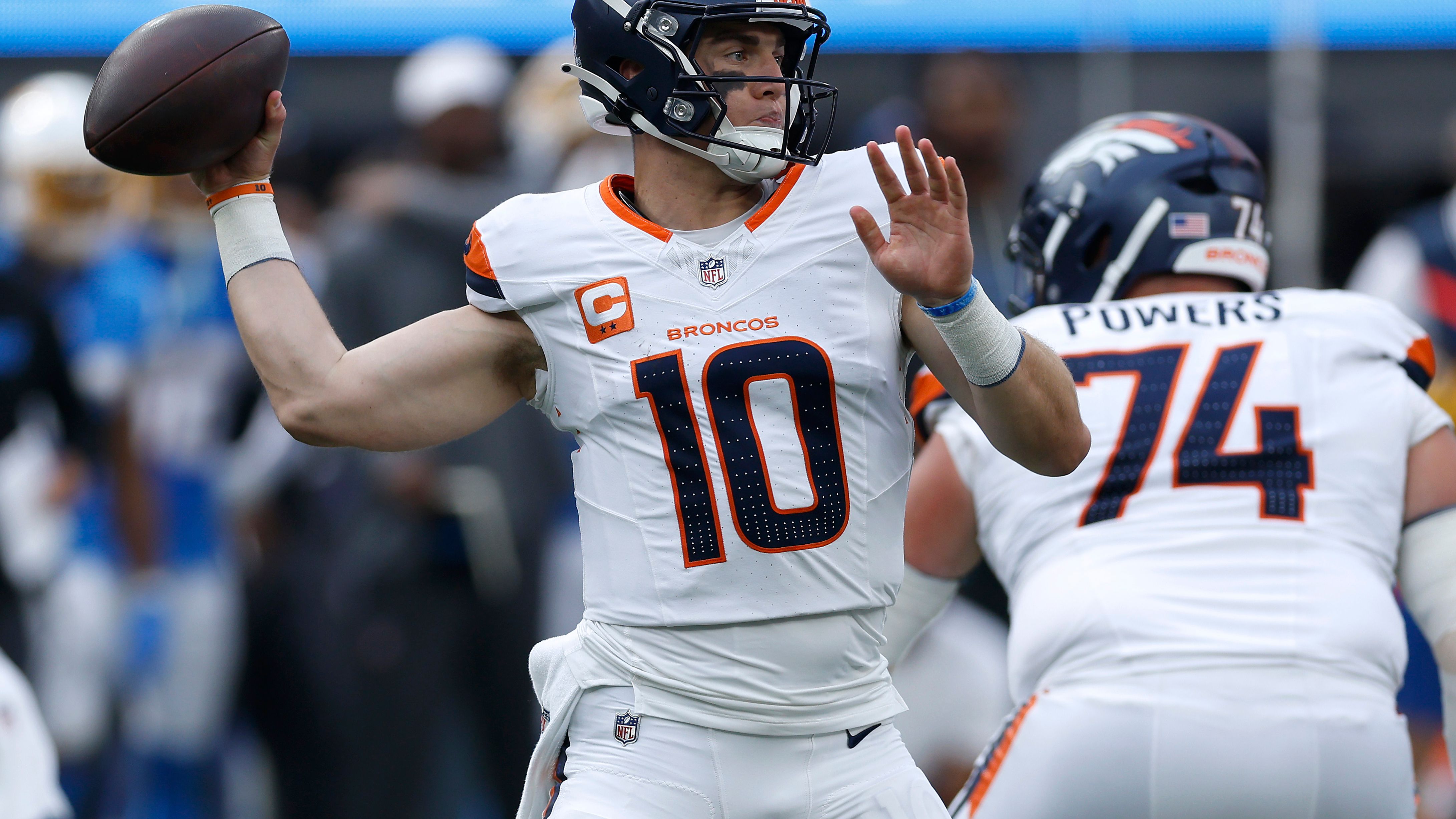 Denver Broncos v Los Angeles Chargers