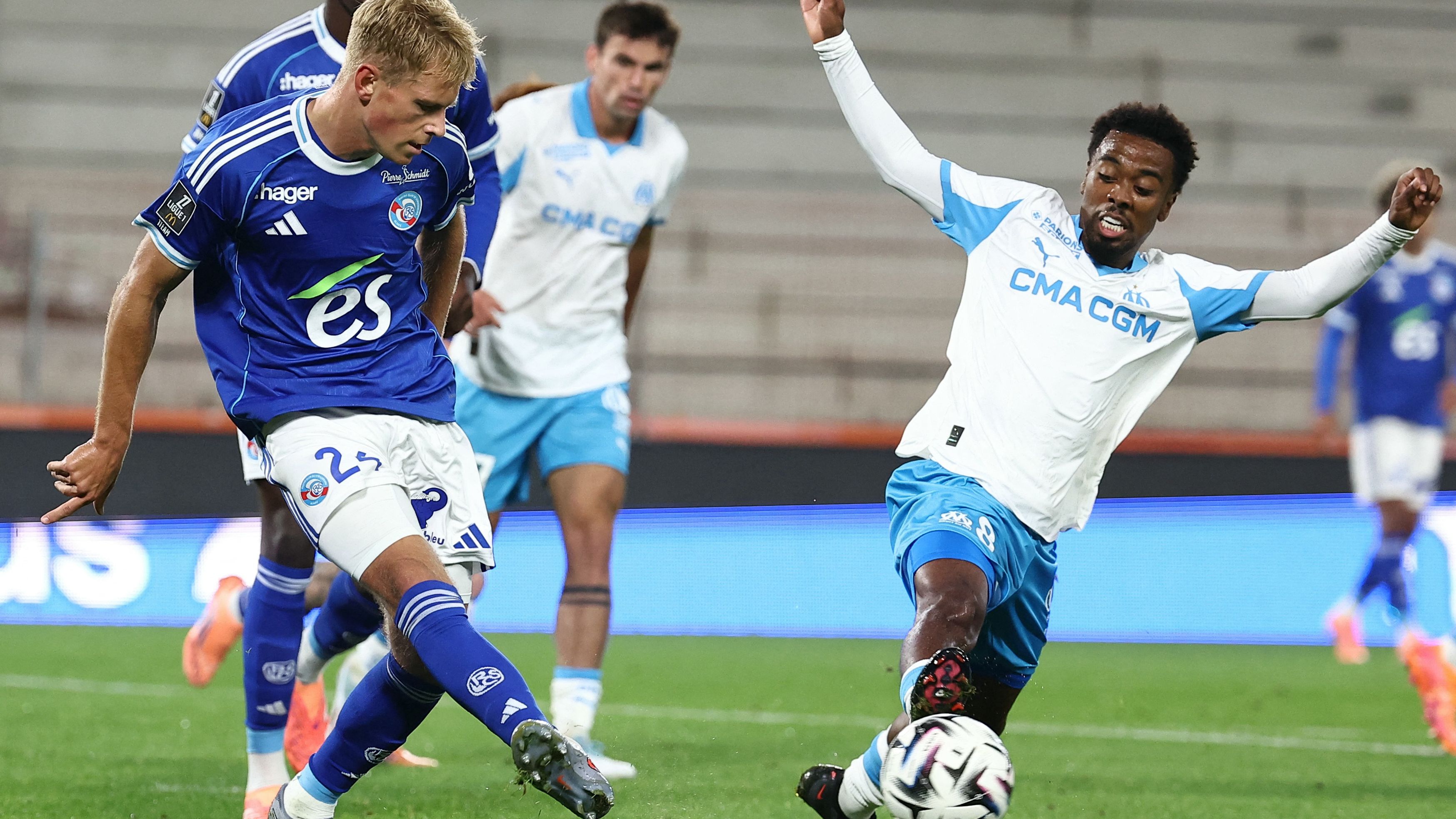FBL-FRA-LIGUE1-STRASBOURG-MARSEILLE