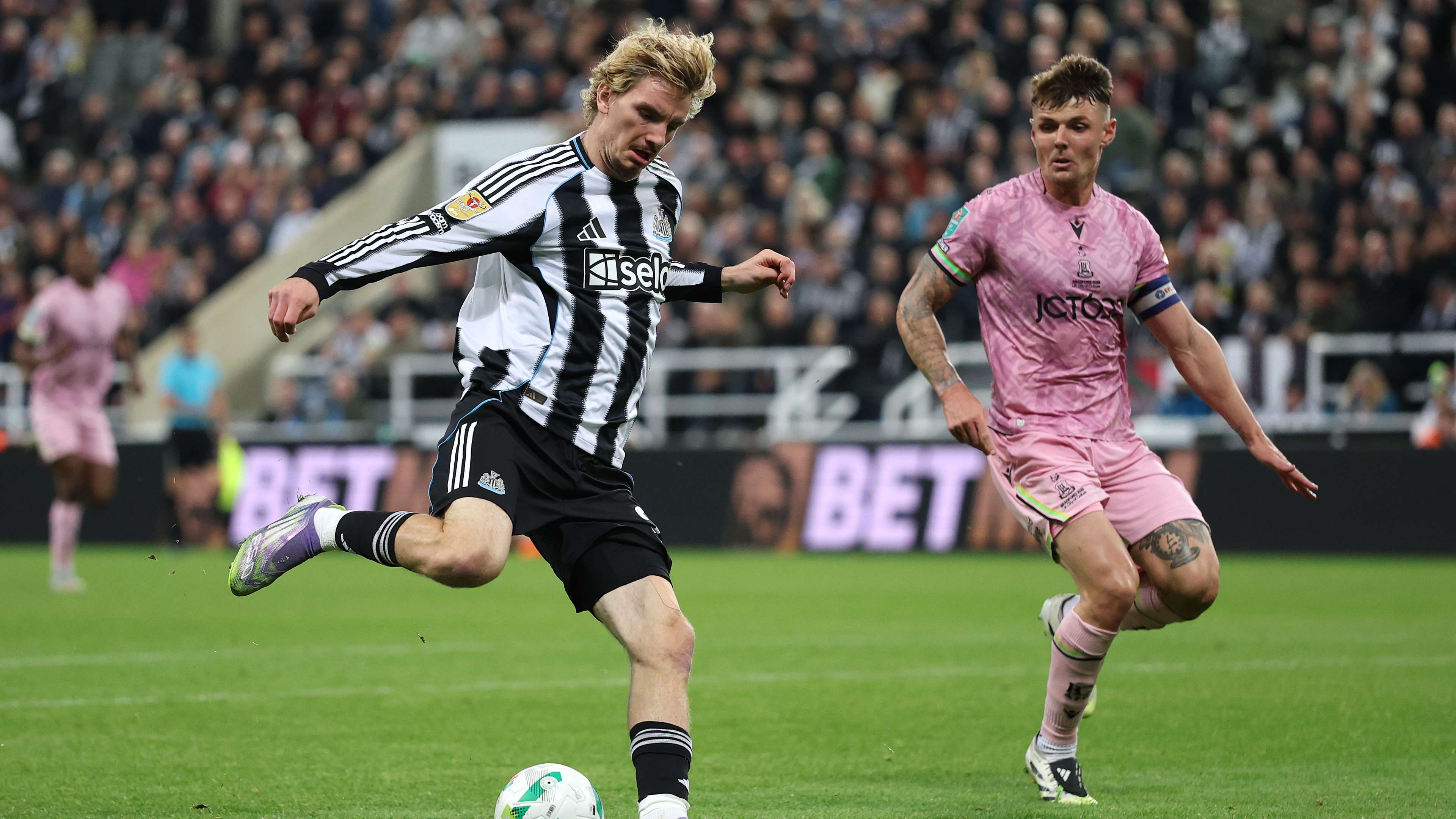 Newcastle United v Bradford City - Carabao Cup Third Round