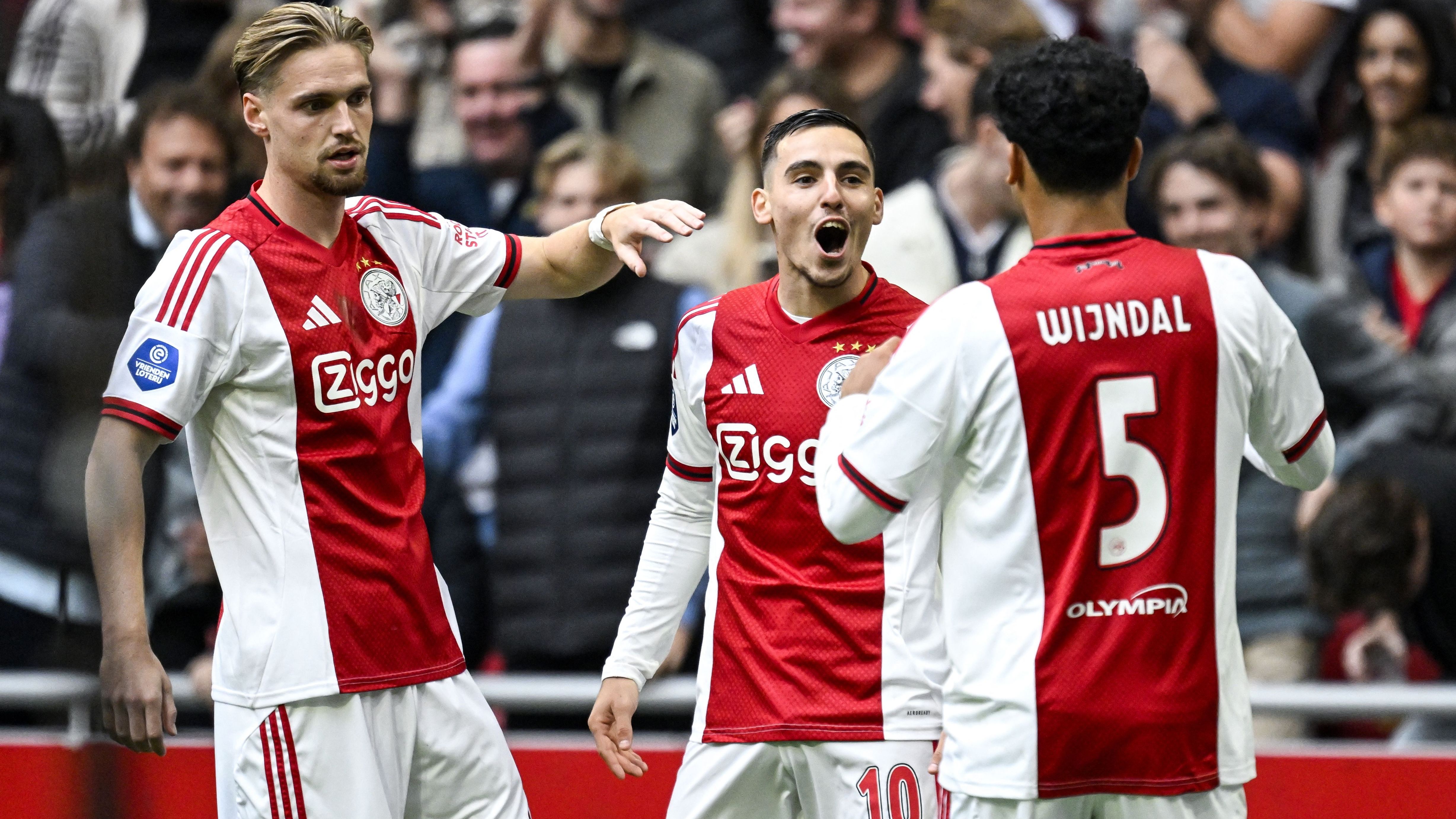 FBL-NED-EREDIVISIE-AJAX-BREDA