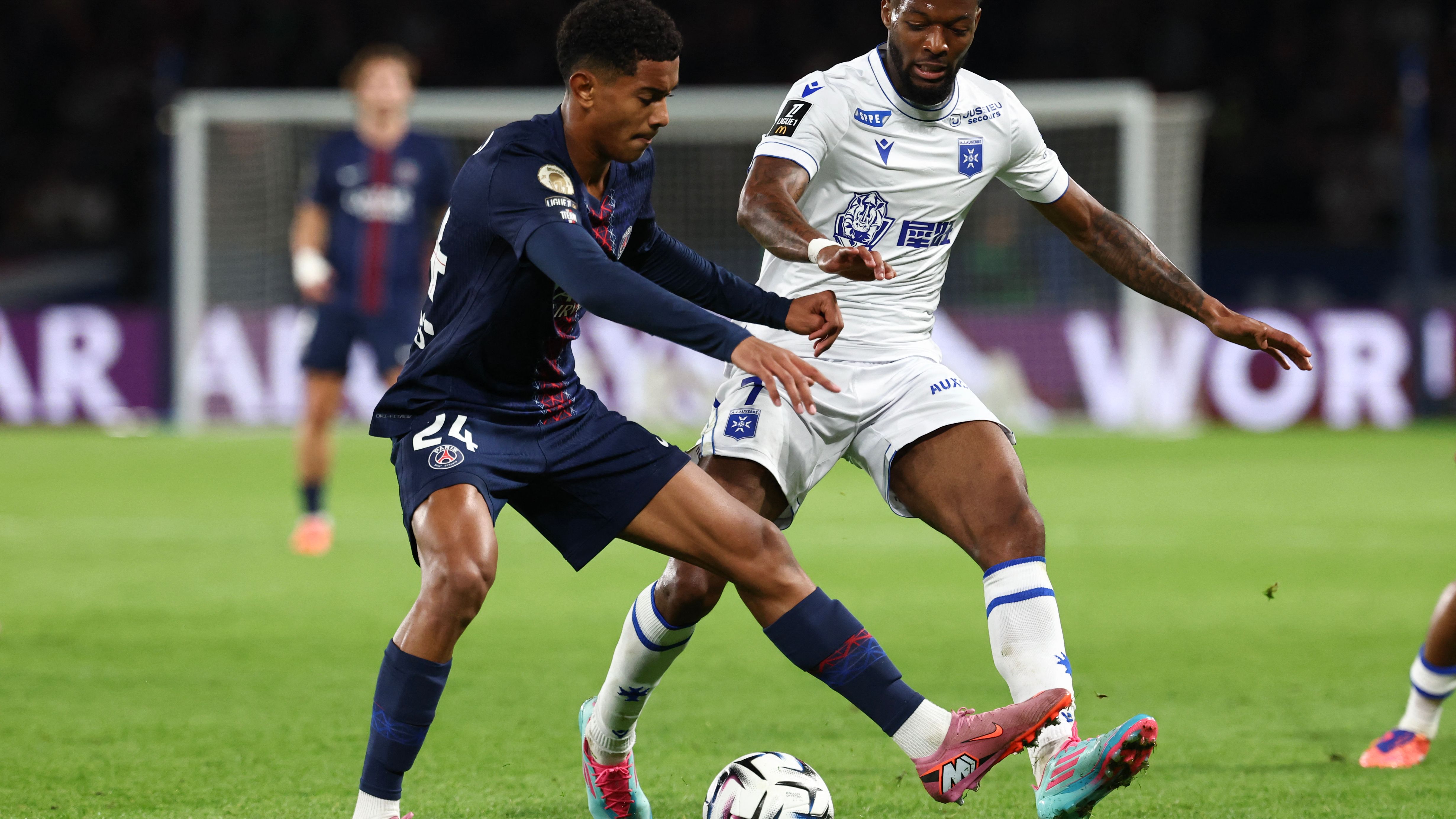 FBL-FRA-LIGUE1-PSG-AUXERRE