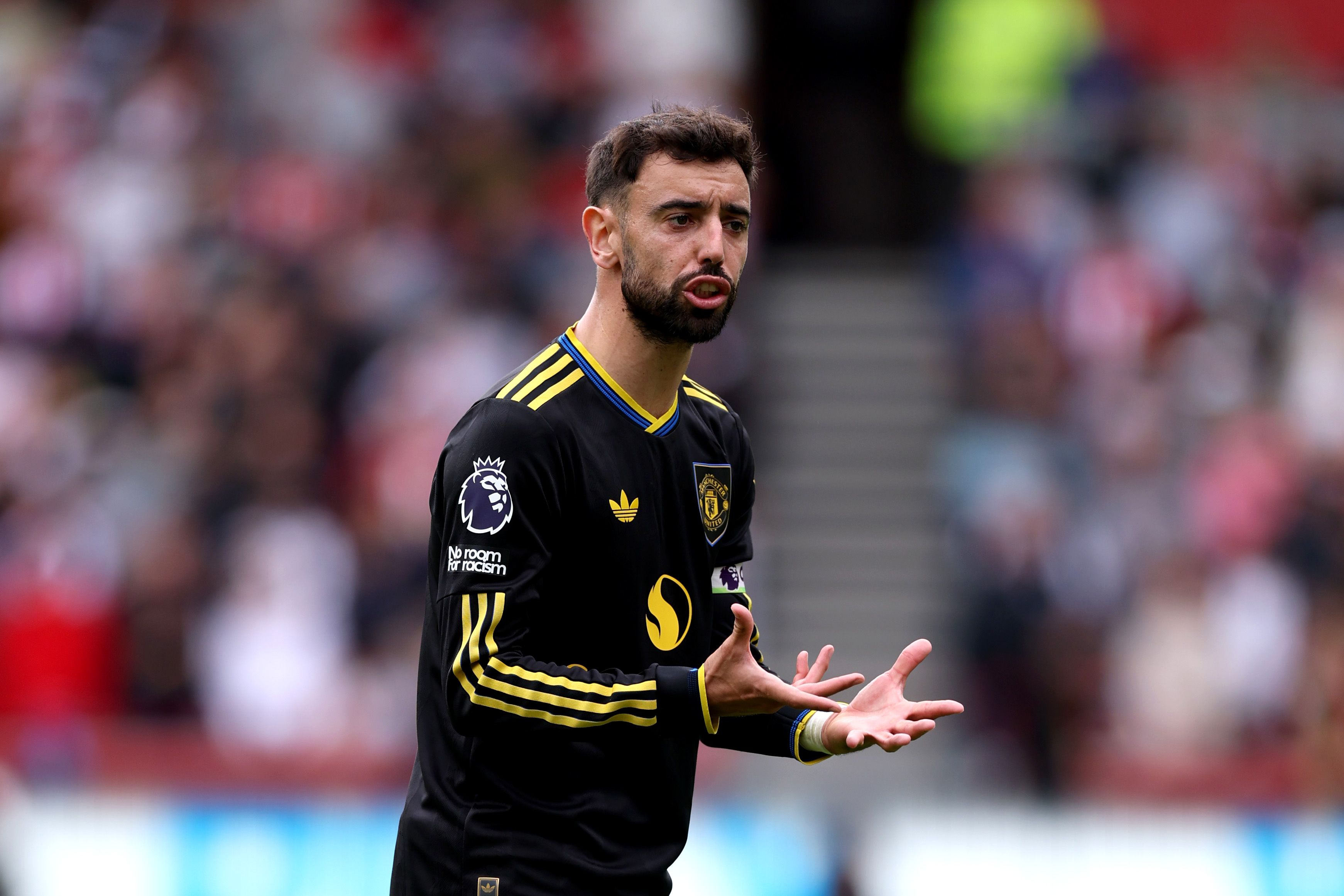 Brentford v Manchester United - Premier League