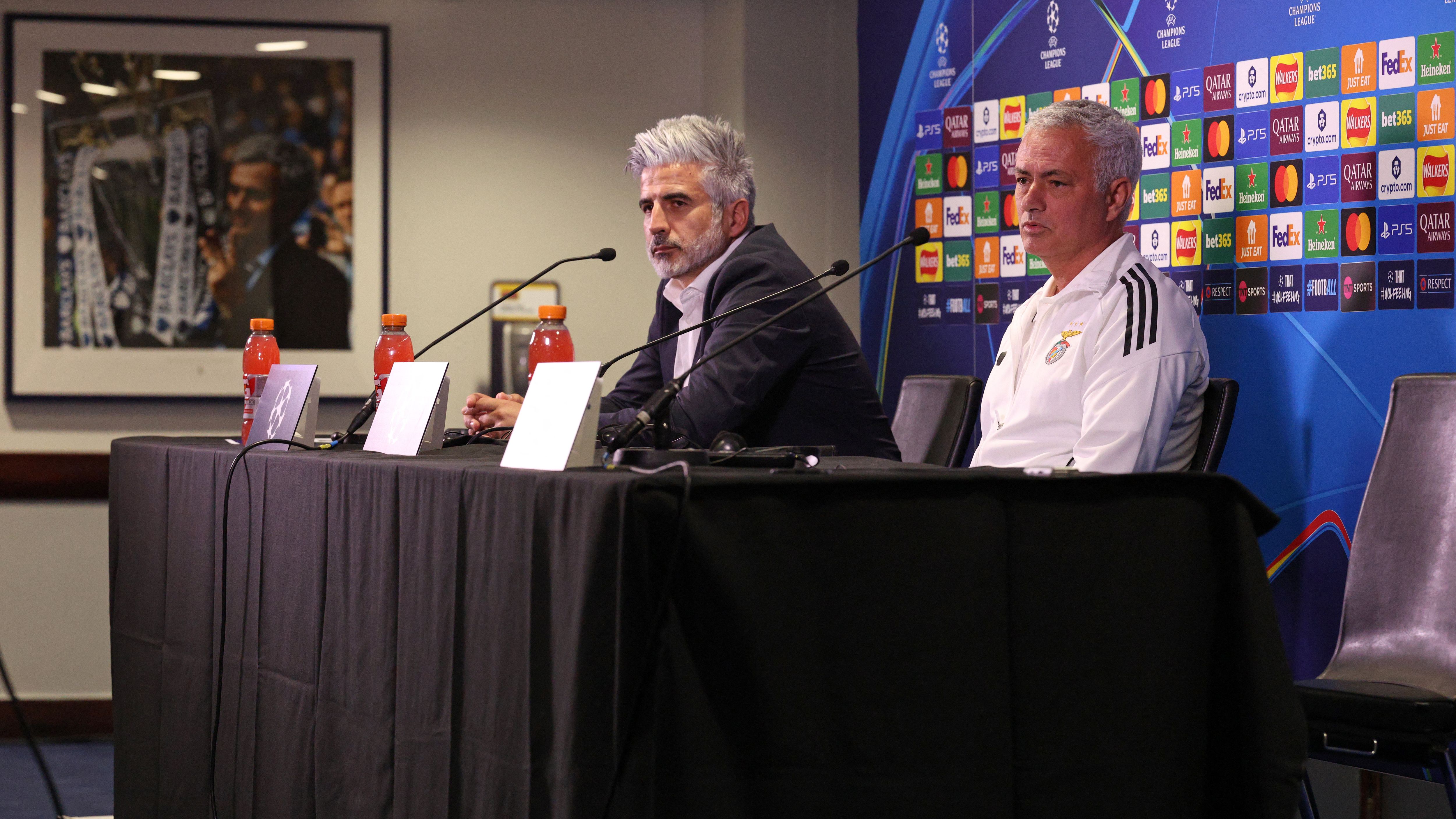 FBL-EUR-C1-BENFICA-PRESSER