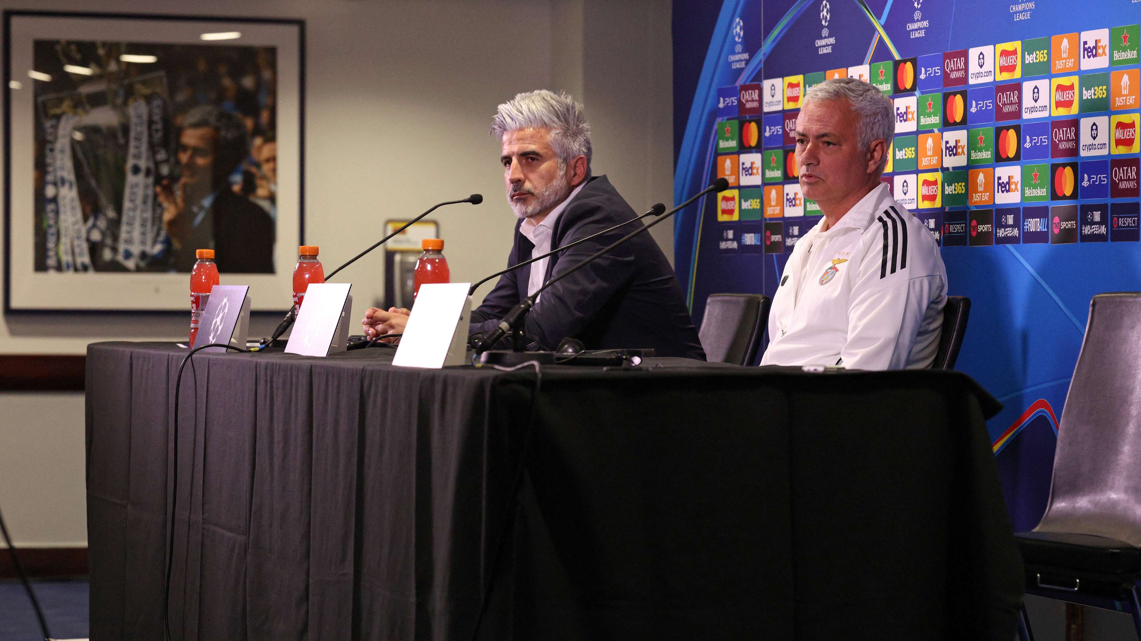 FBL-EUR-C1-BENFICA-PRESSER