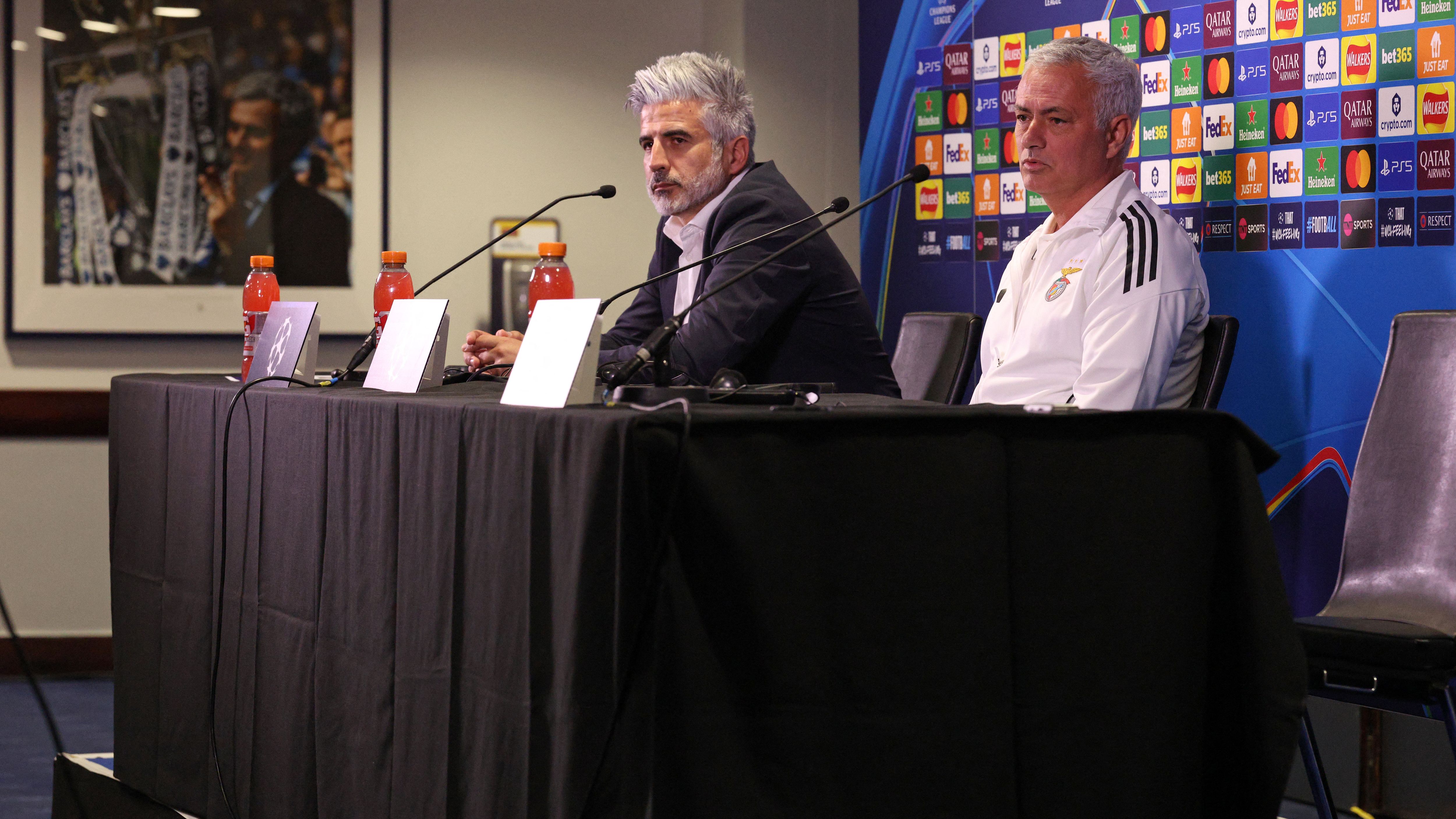 FBL-EUR-C1-BENFICA-PRESSER