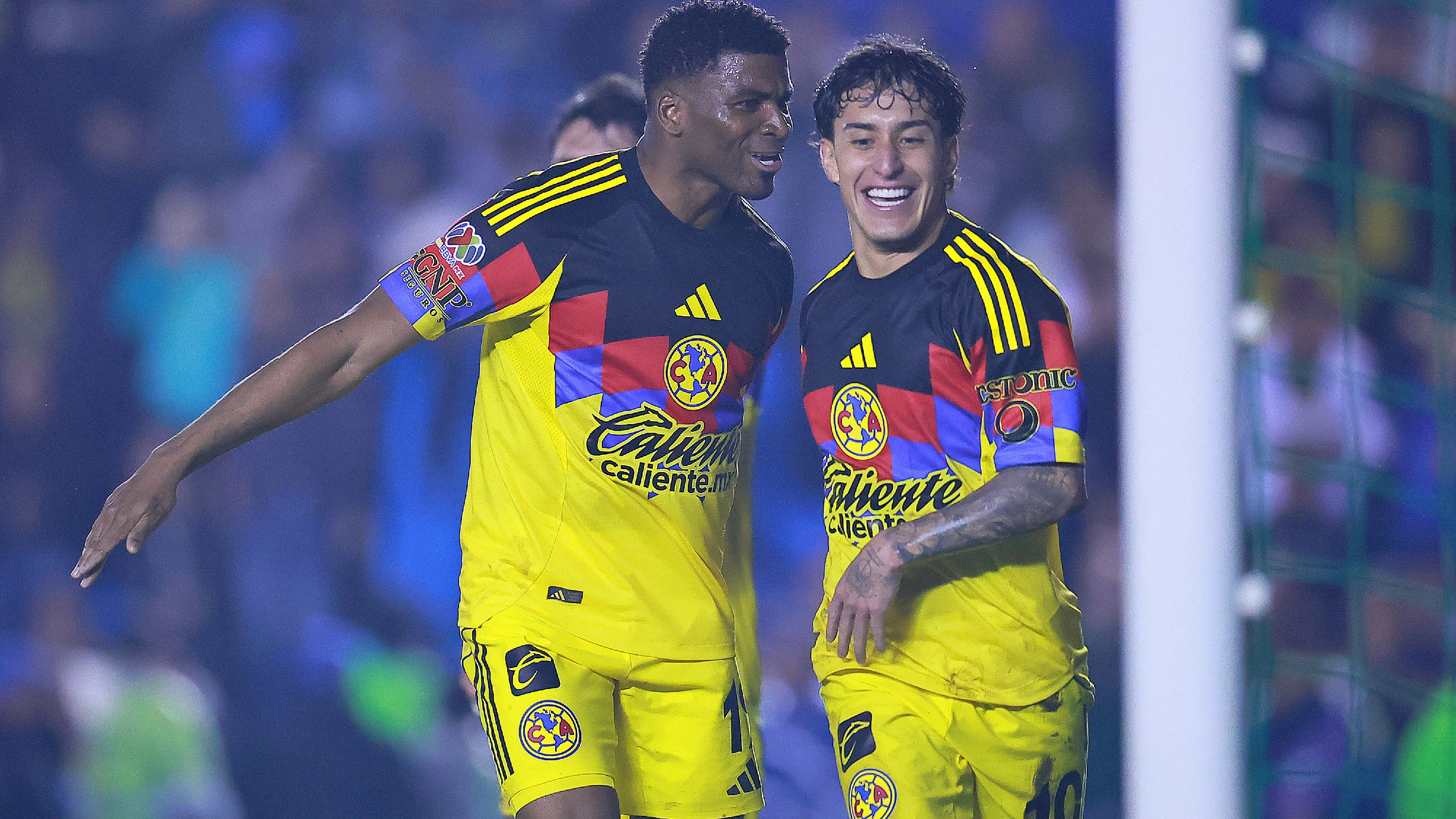 America v Pumas UNAM - Torneo Apertura 2025 Liga MX