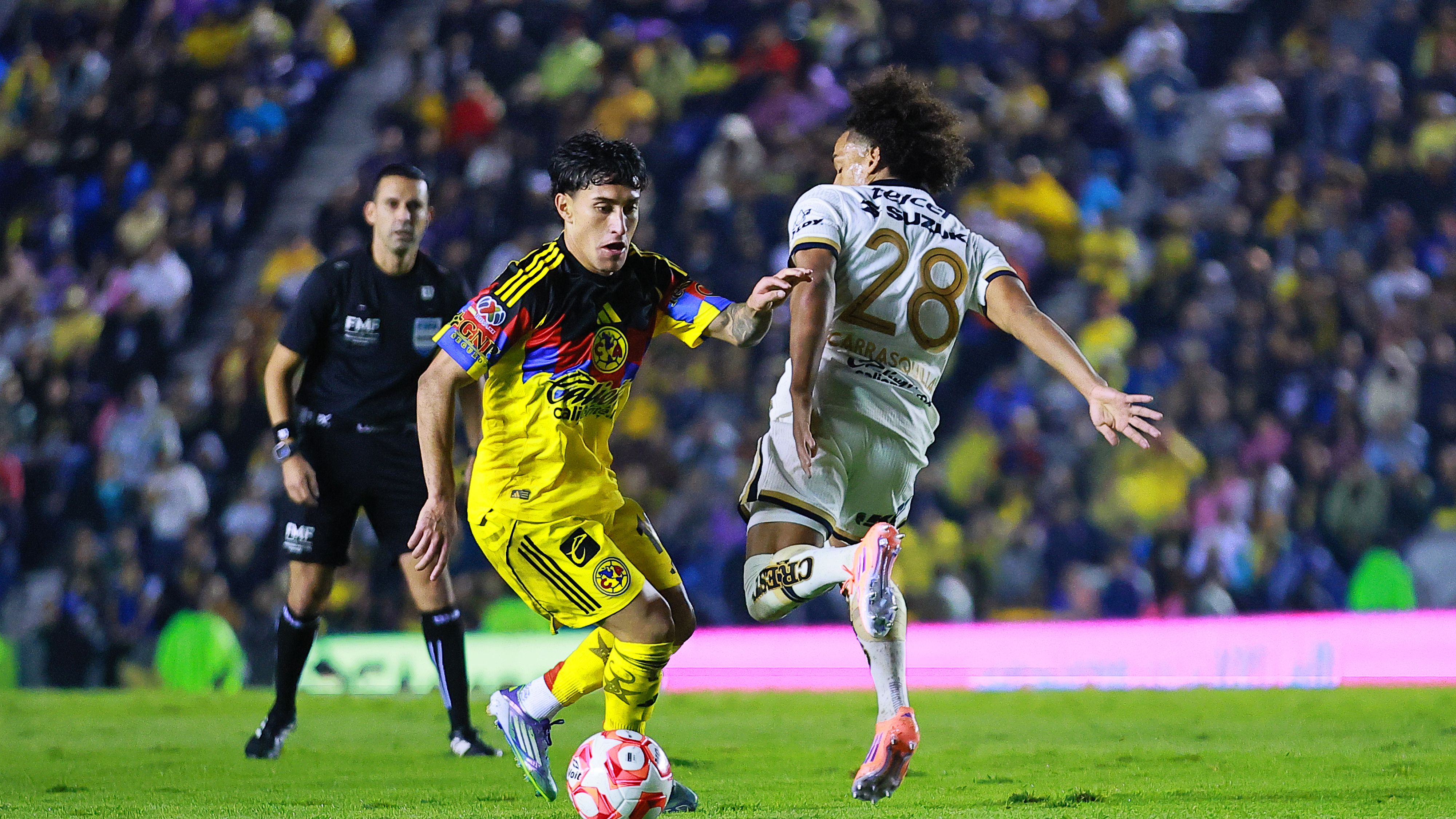 America v Pumas UNAM - Torneo Apertura 2025 Liga MX