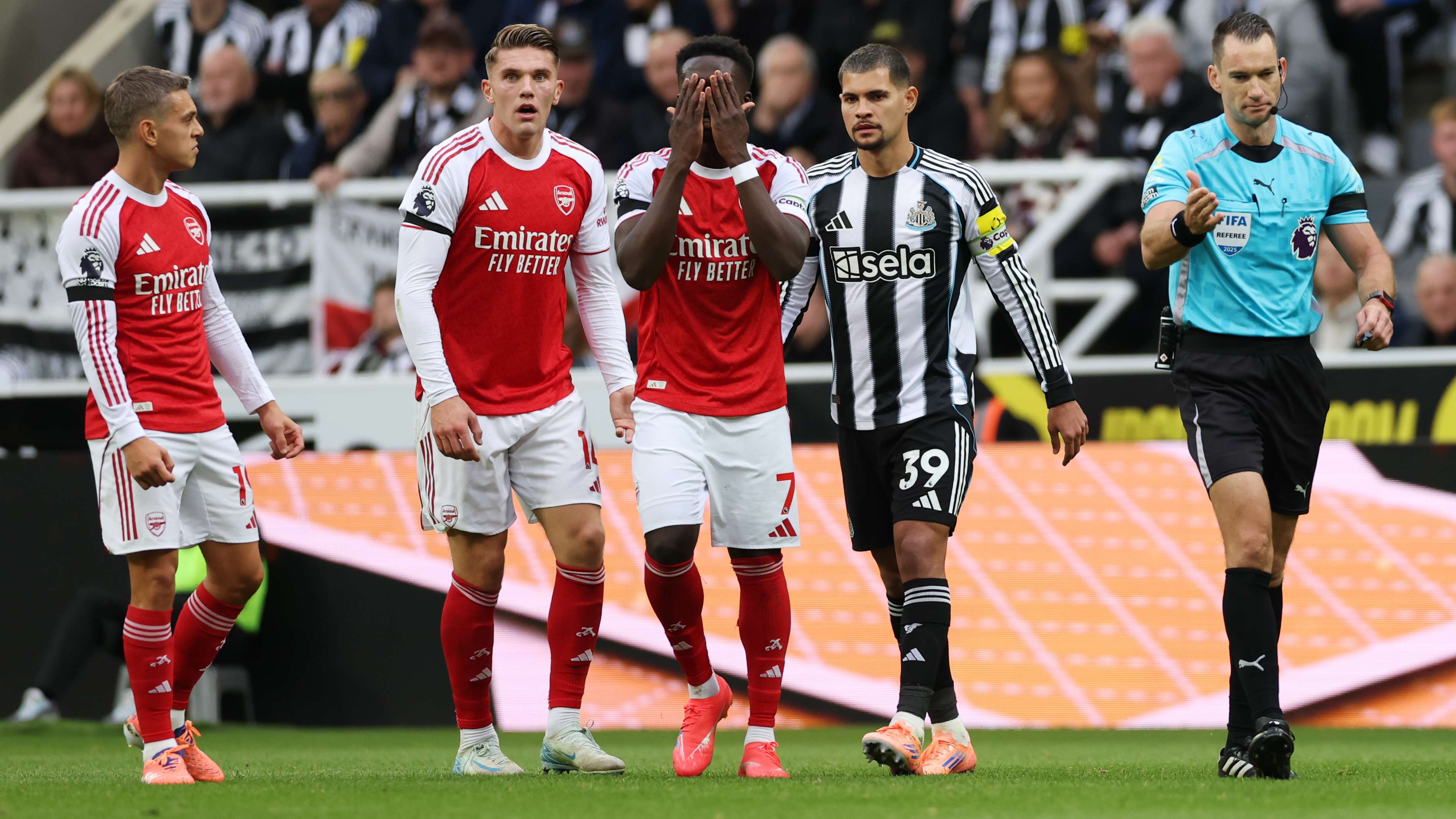 Newcastle United v Arsenal - Premier League