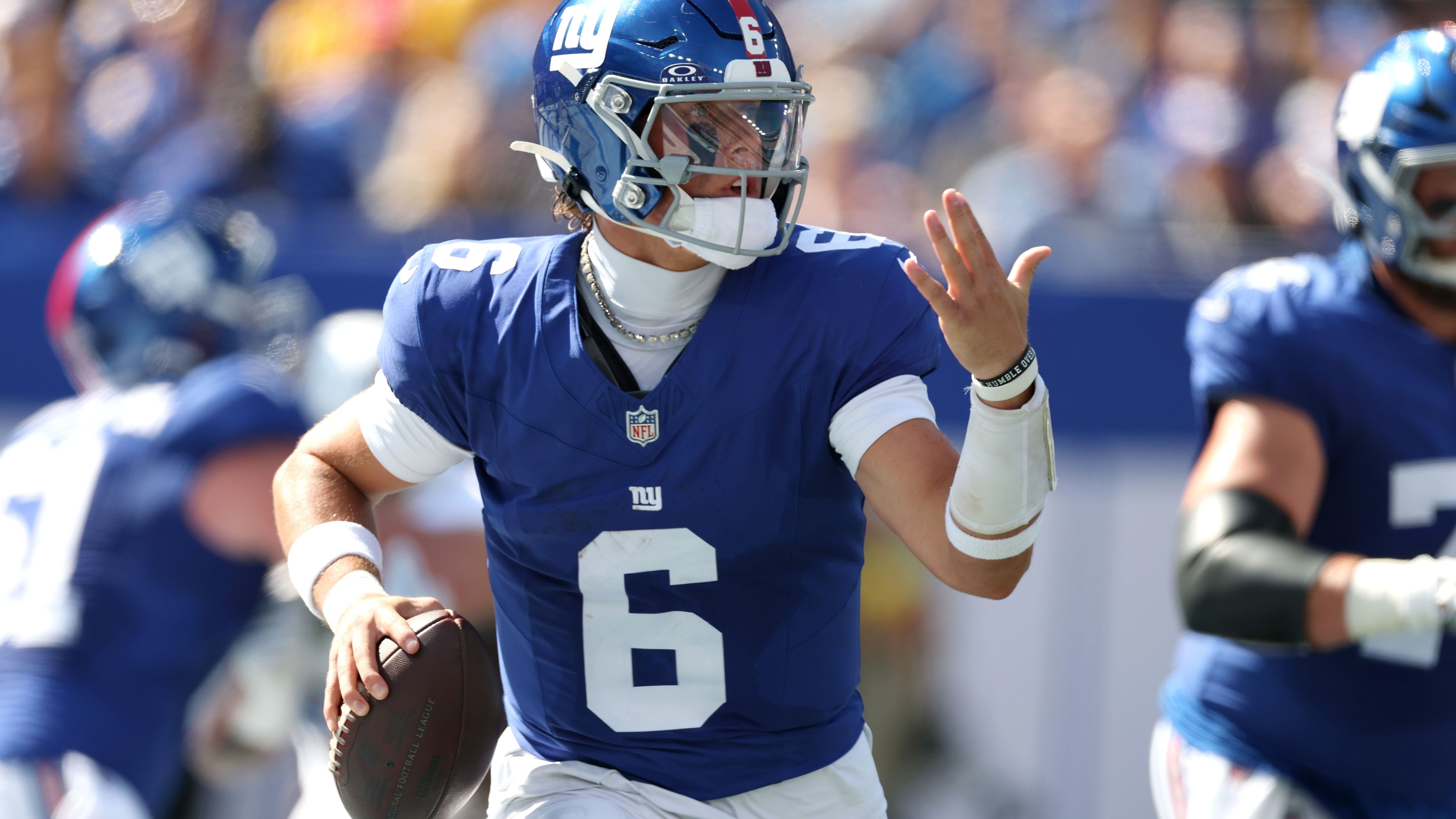 Los Angeles Chargers v New York Giants