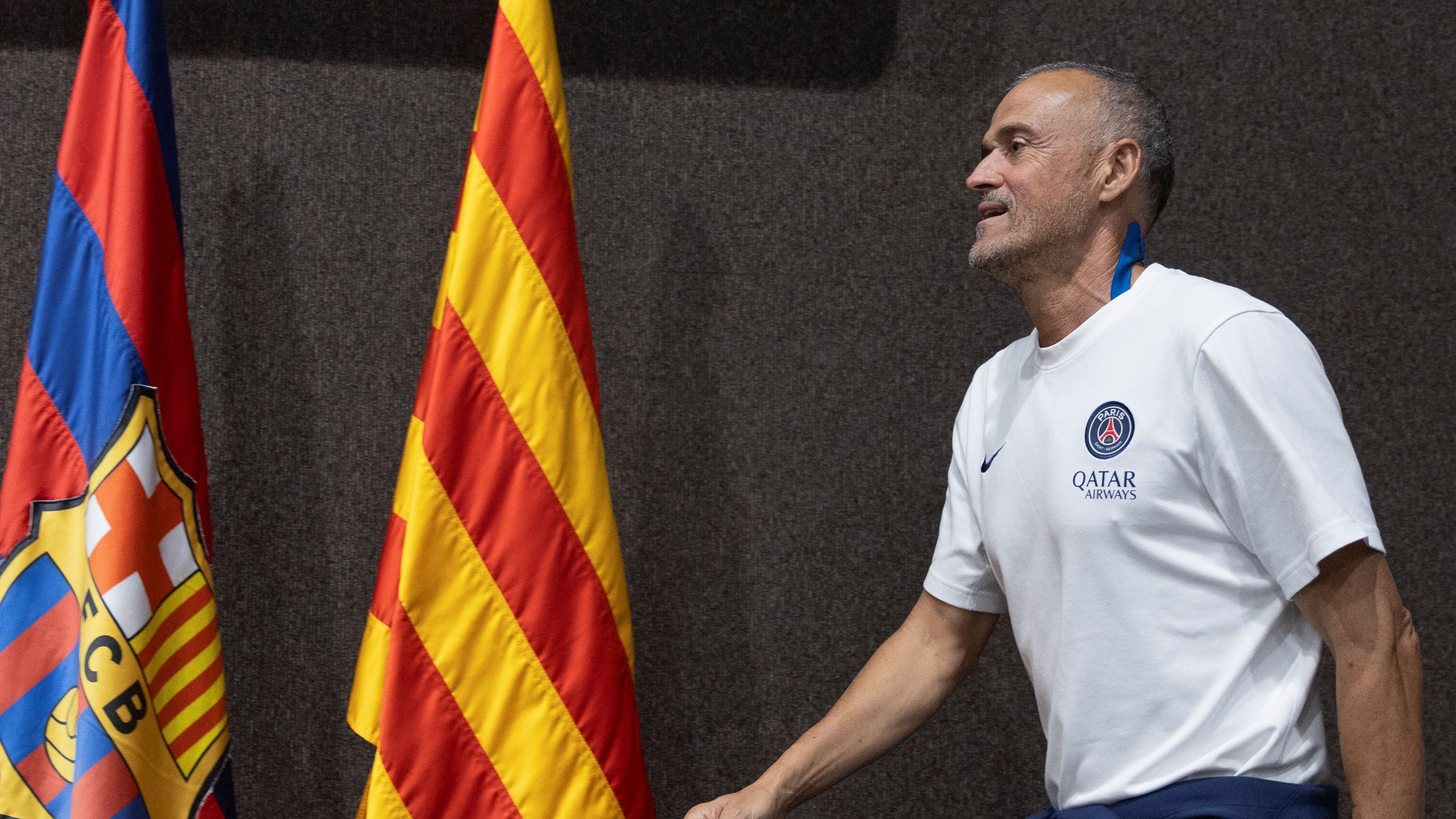 FBL-EUR-C1-PSG-PRESSER