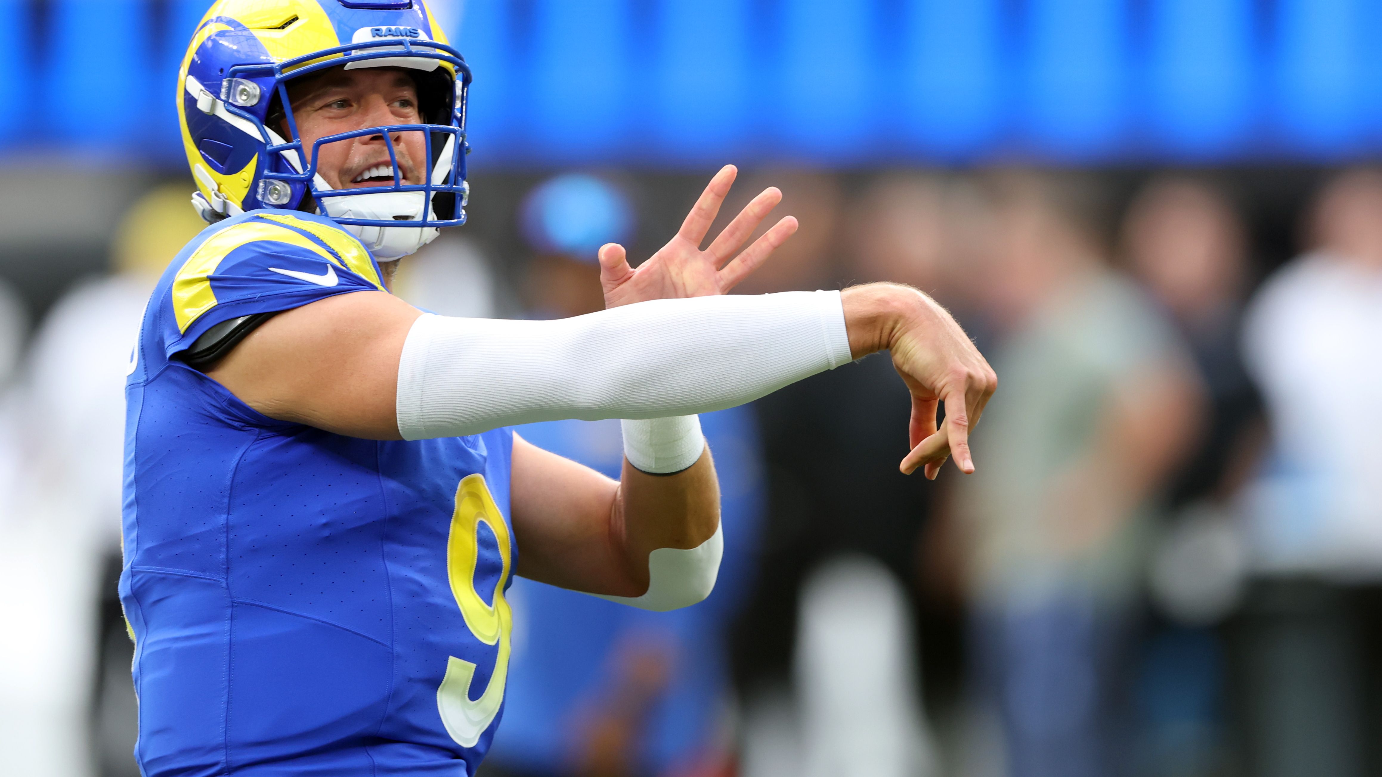 Indianapolis Colts v Los Angeles Rams